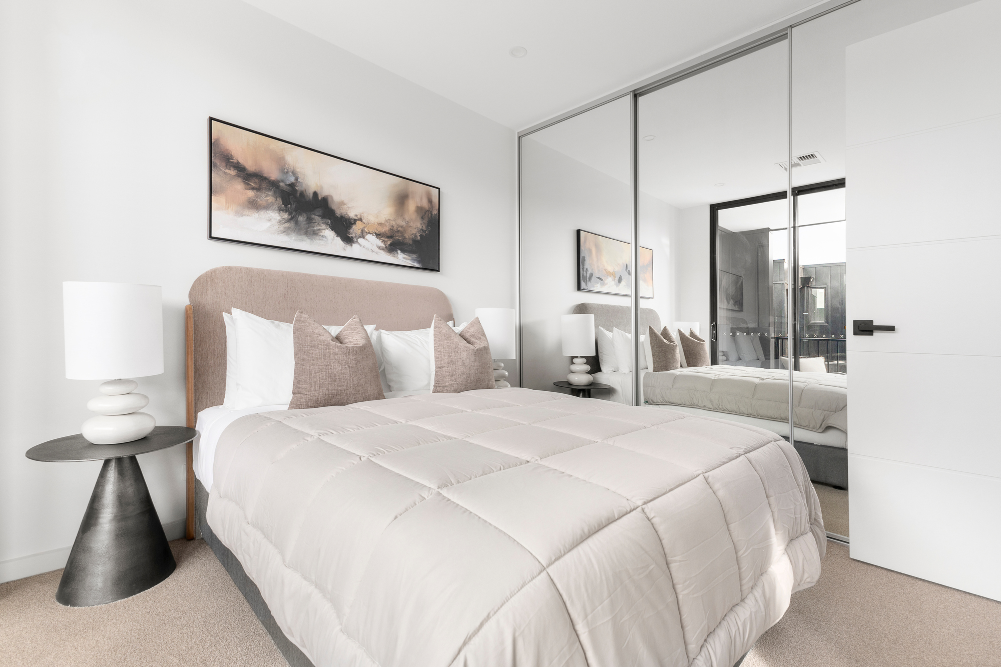Foundry Lane Apartments by Urban Rest - Bedroom