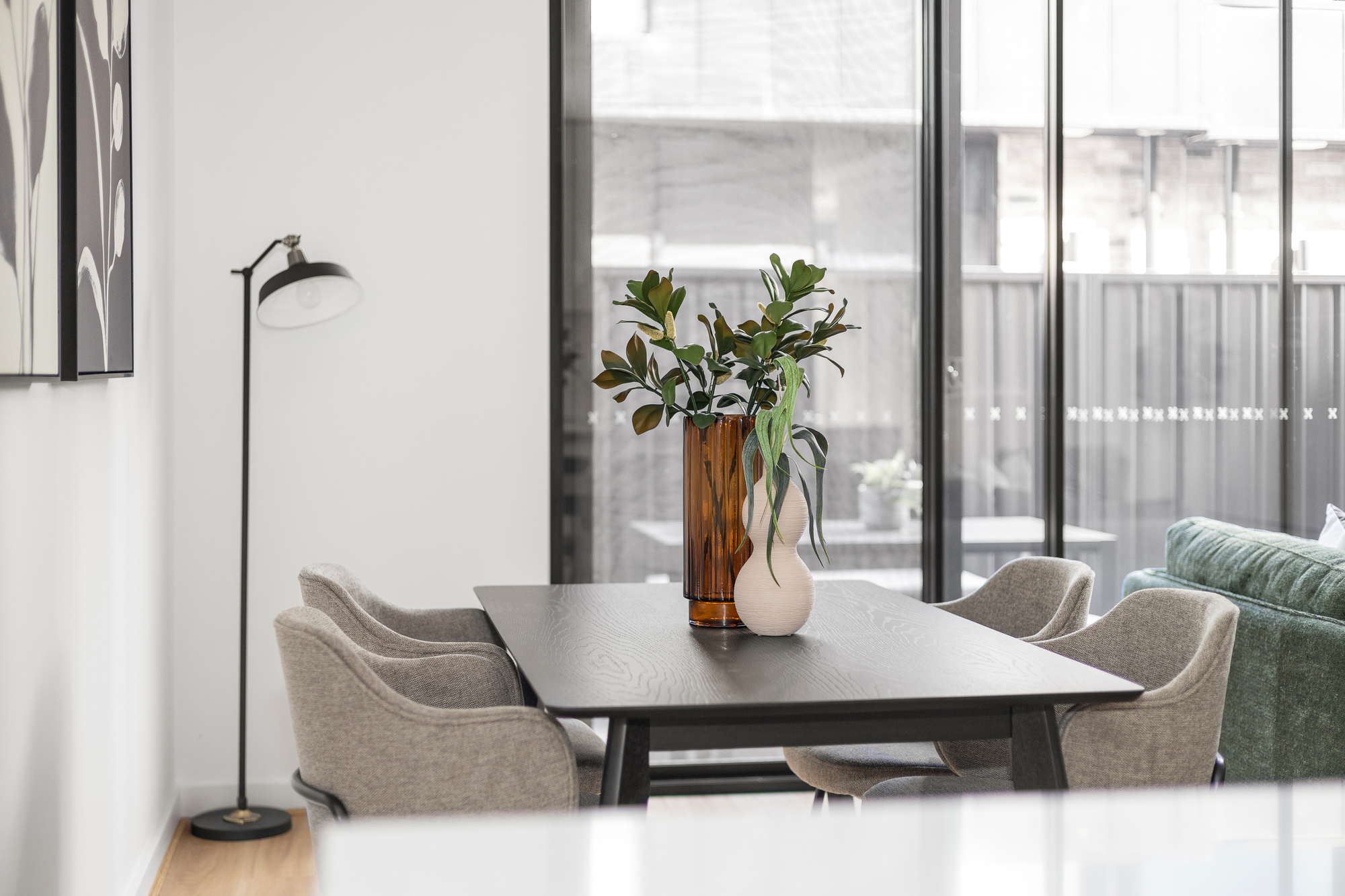 Foundry Lane Apartments by Urban Rest - Dining