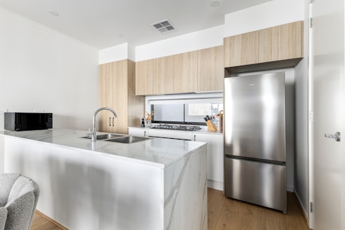 Stafford Street Apartments by Urban Rest - Kitchen
