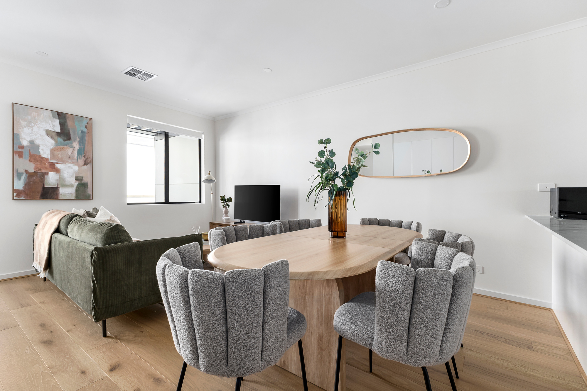 Stafford Street Apartments by Urban Rest - Dining
