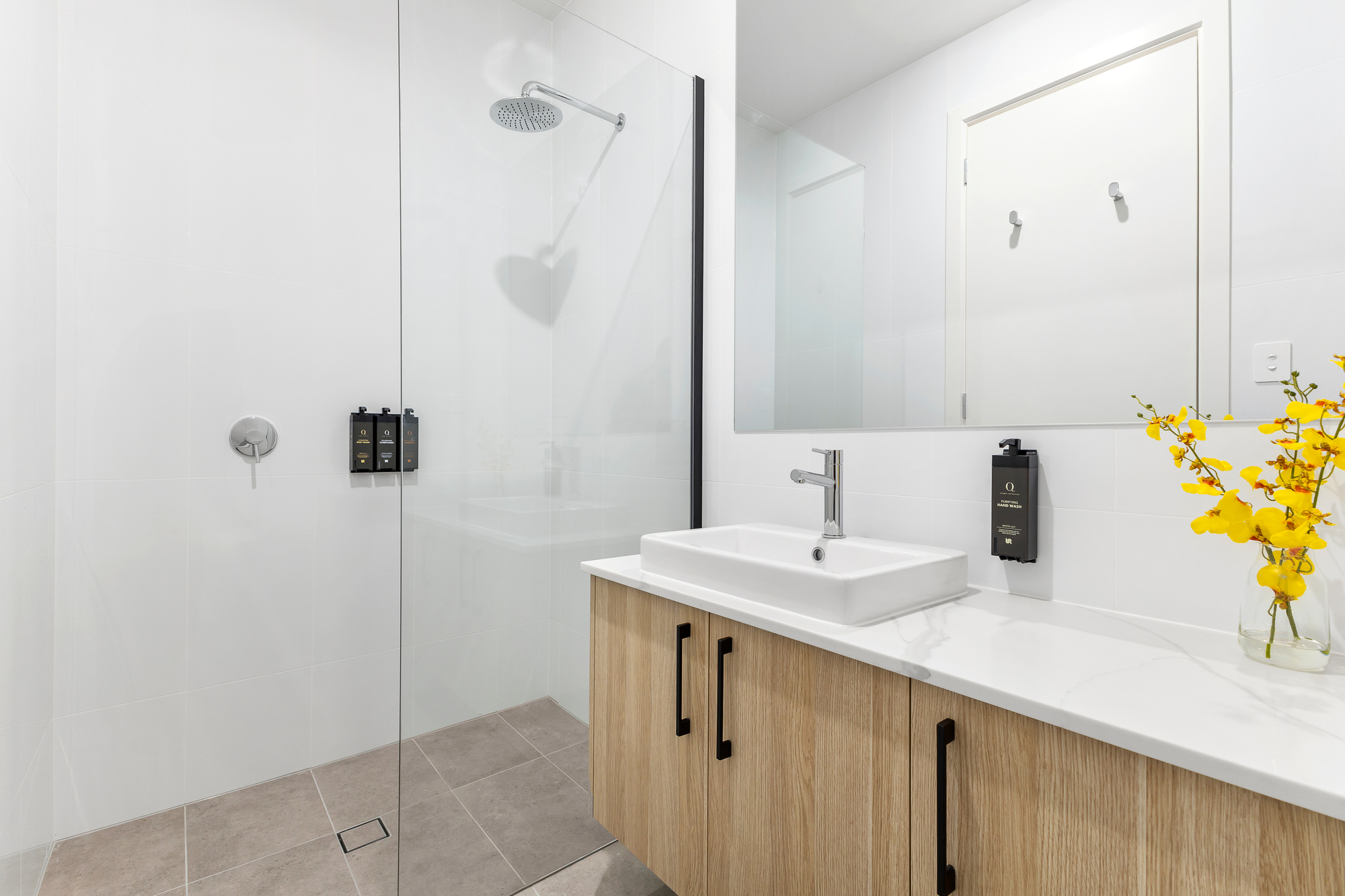 Stafford Street Apartments by Urban Rest - Bathroom
