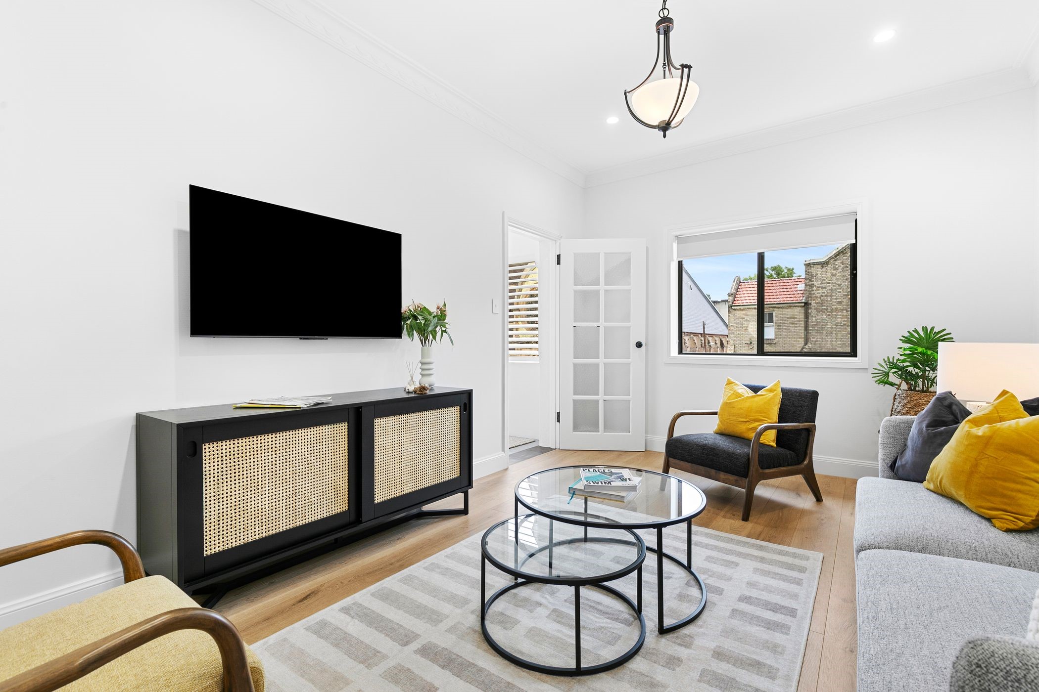 Living Room - Hamilton Lodge Apartments by Urban Rest - Sydney