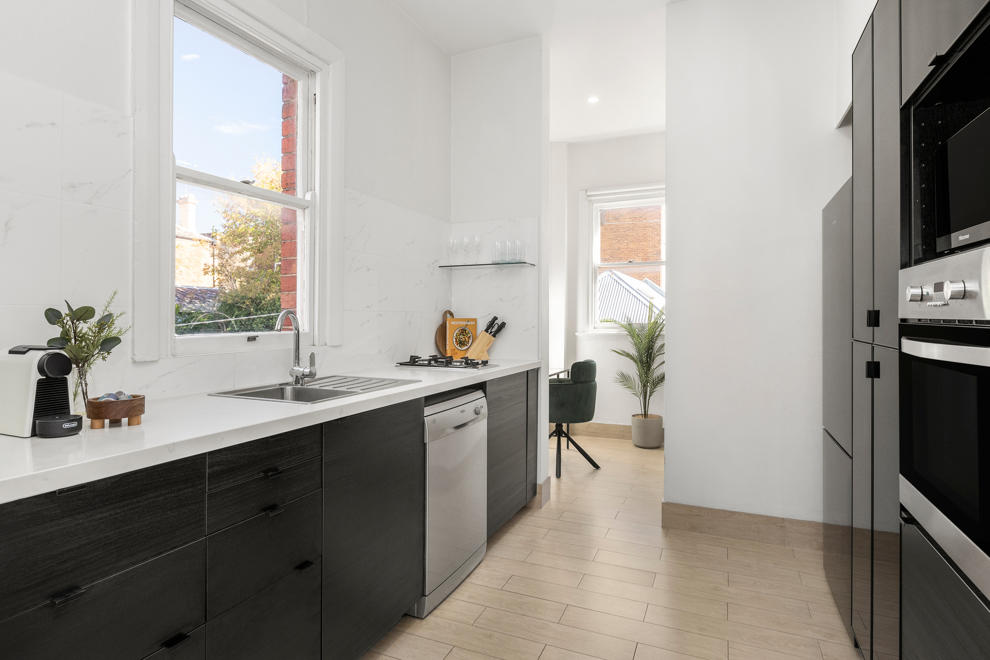 Kitchen - Simpson Street Apartments by Urban Rest - Melbourne