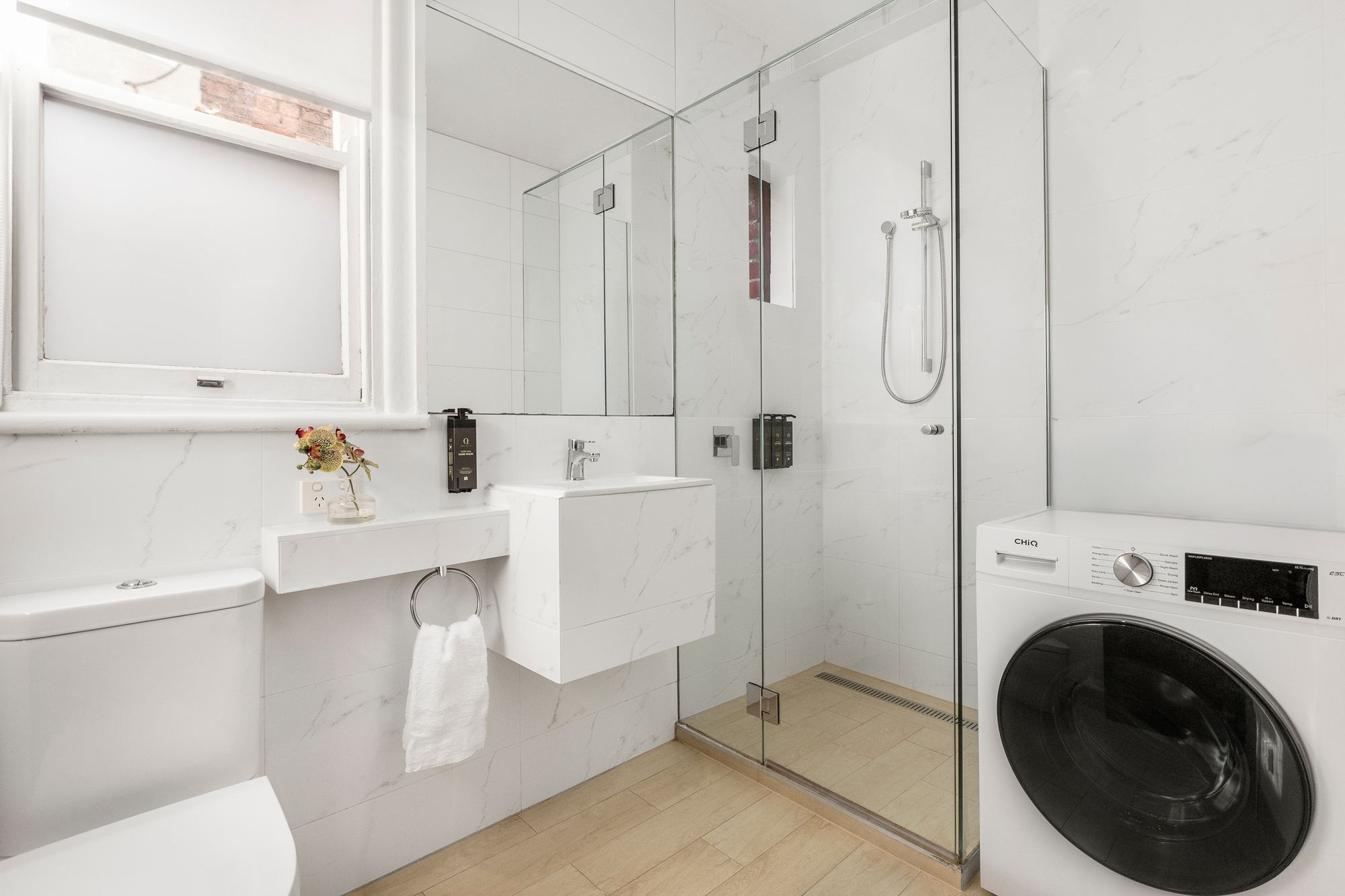 Bathroom - Simpson Street Apartments by Urban Rest - Melbourne