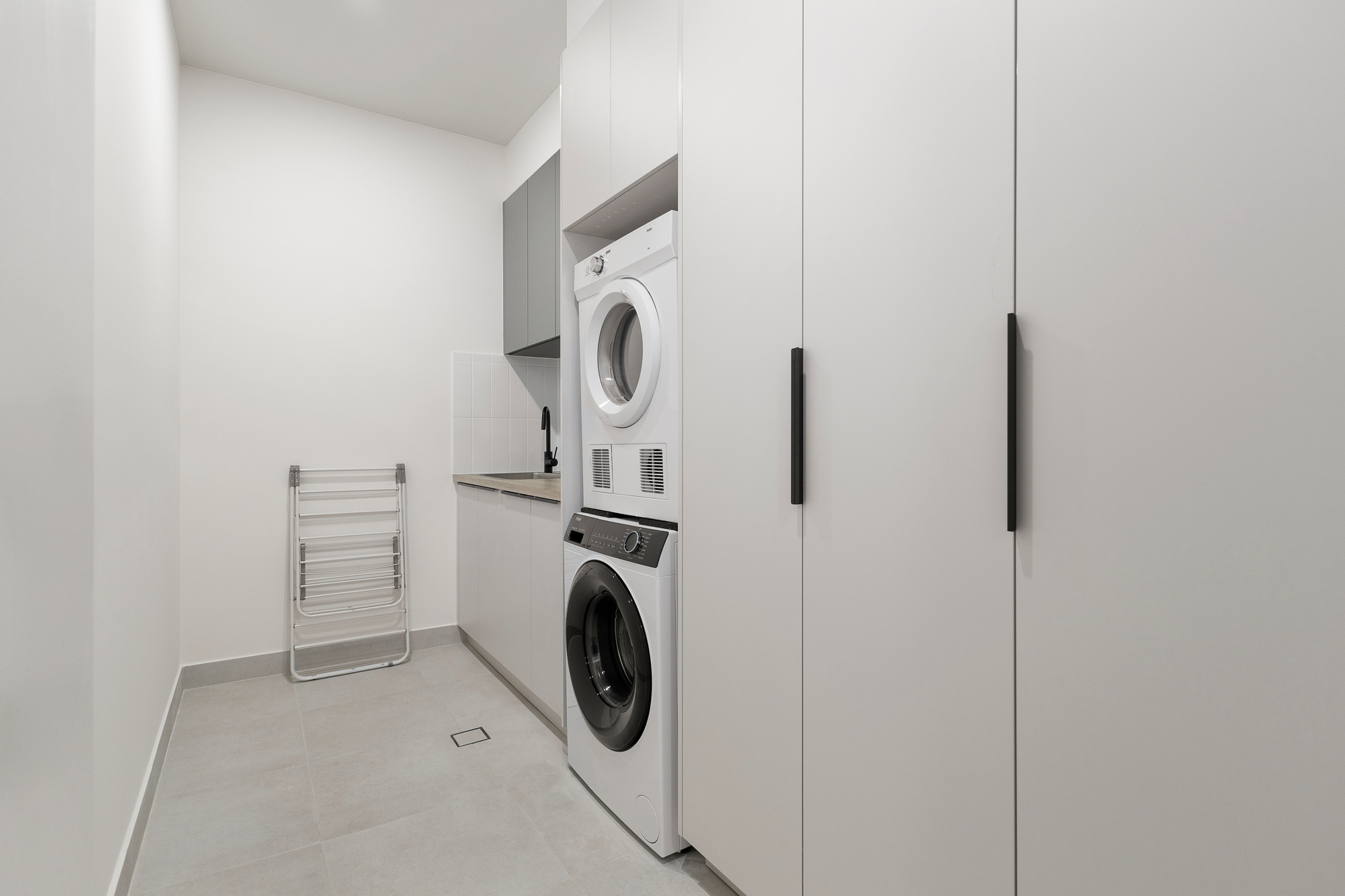 Laundry - The Otto Apartments by Urban Rest - Adelaide