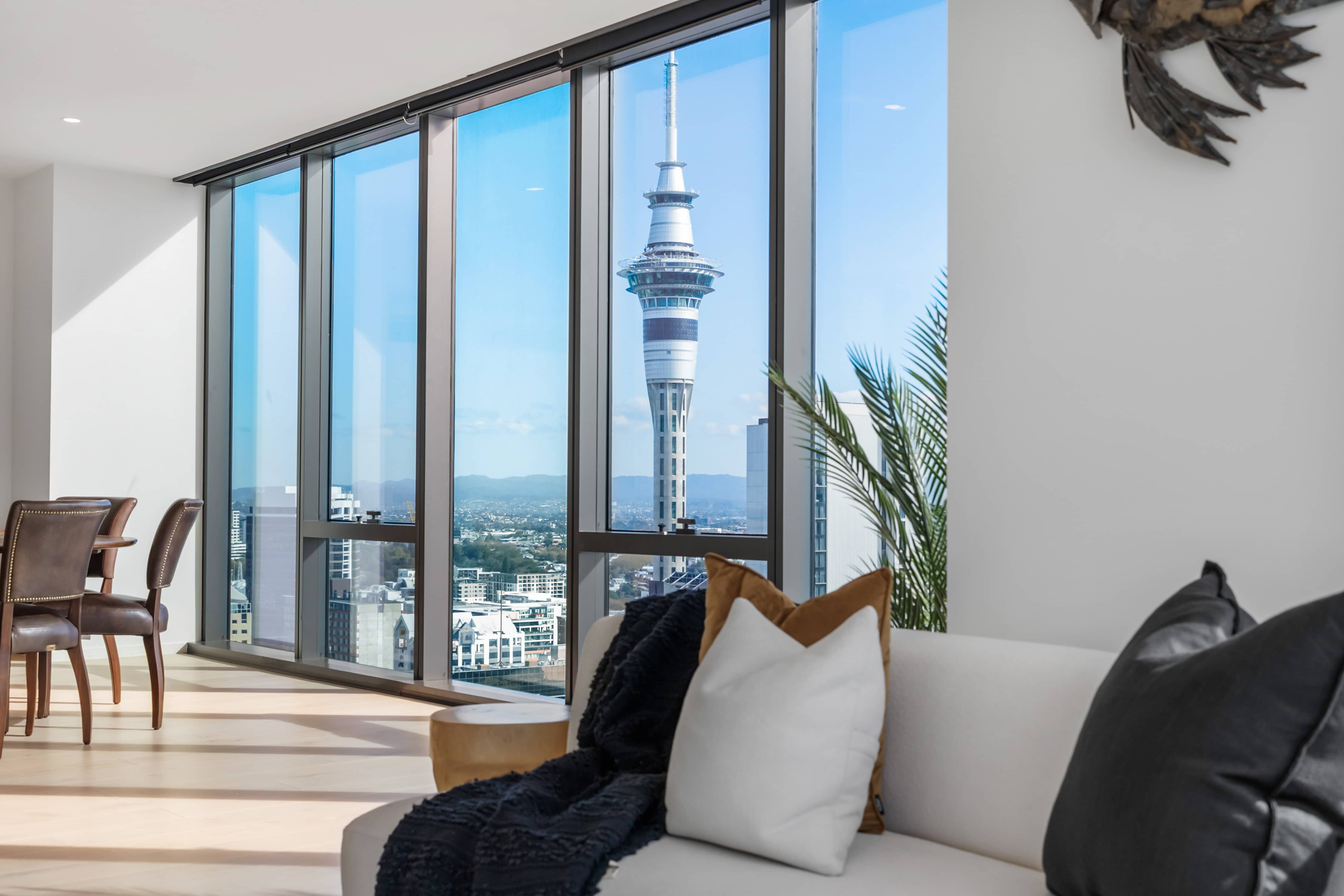 Lounge - The Pacifica - Auckland