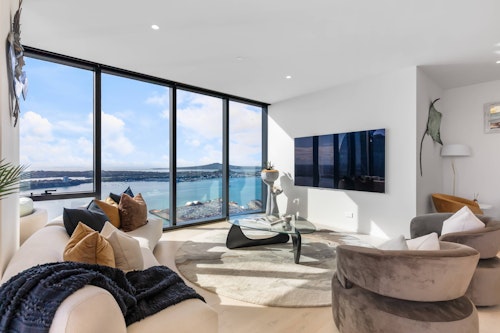 Lounge - The Pacifica - Auckland