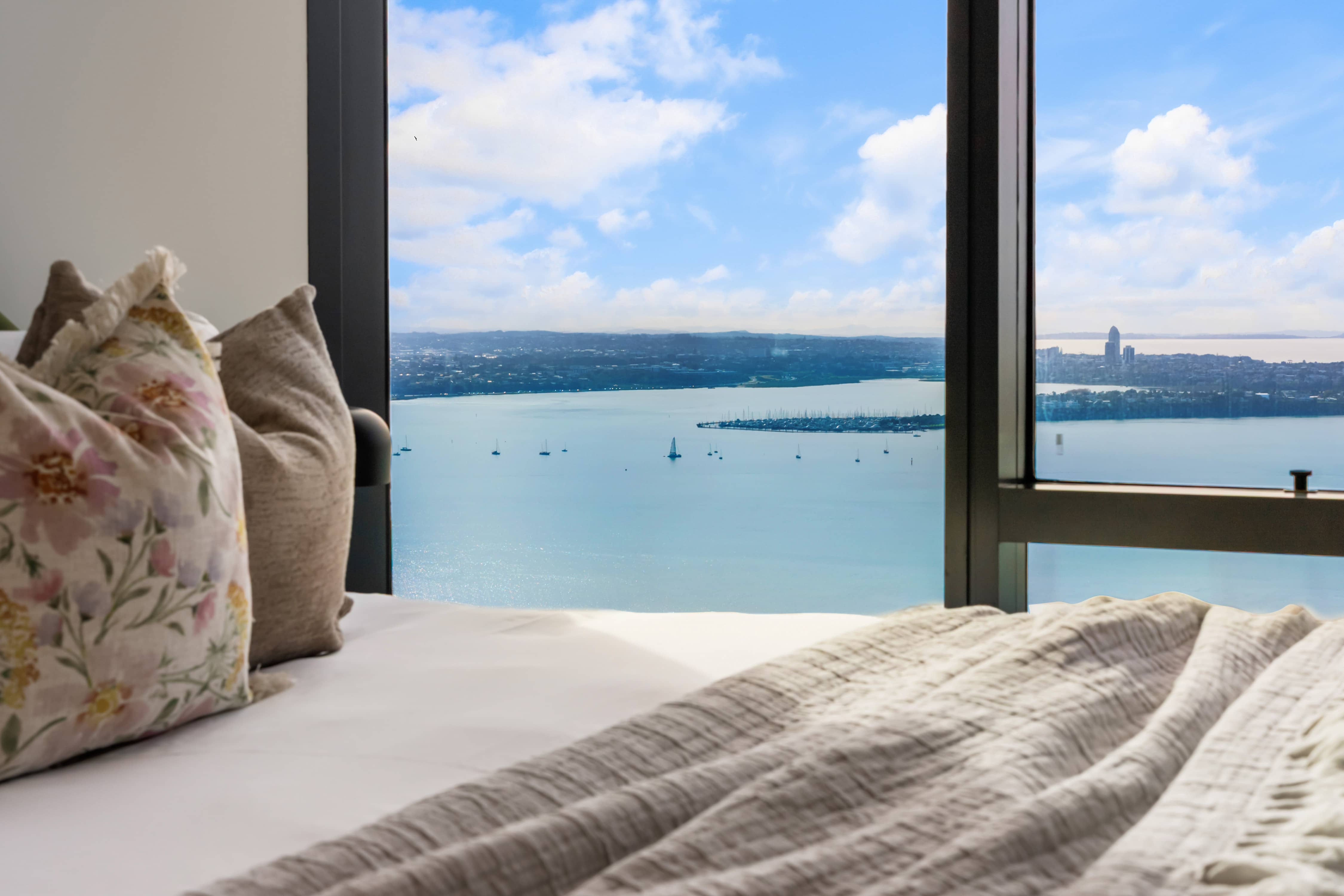 Bedroom - The Pacifica - Auckland