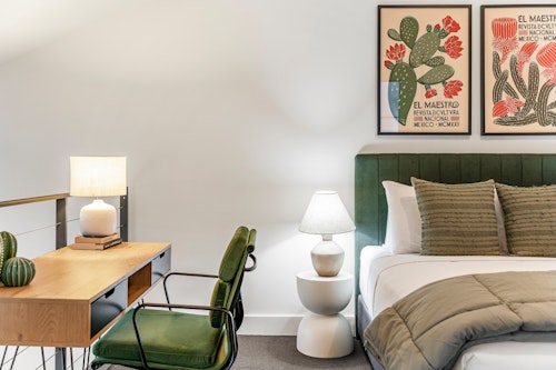 Crown Street Apartments - 1 Bedroom Apartment - Bedroom