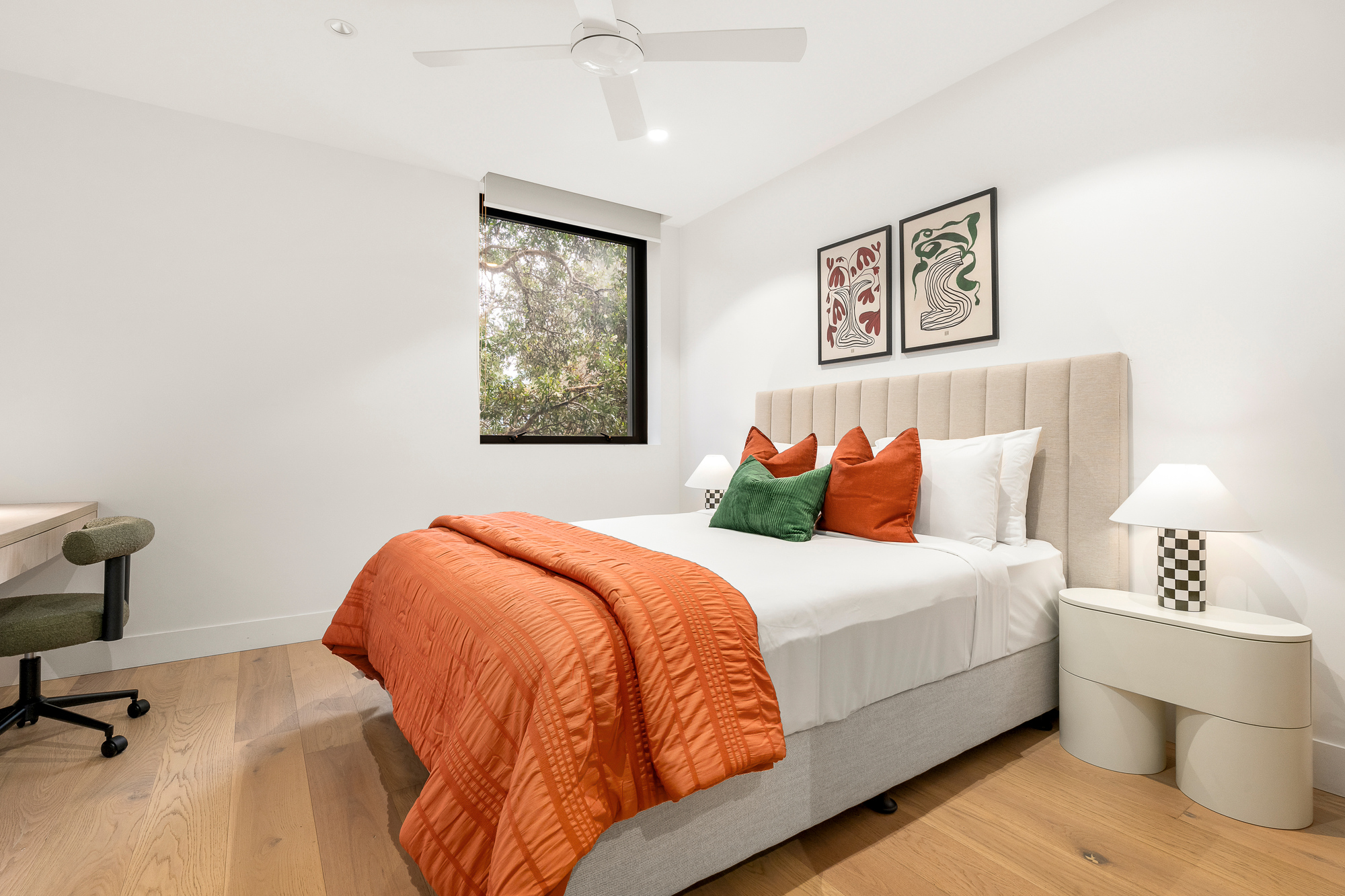 Bedroom - Hall Street Apartments - Urban Rest