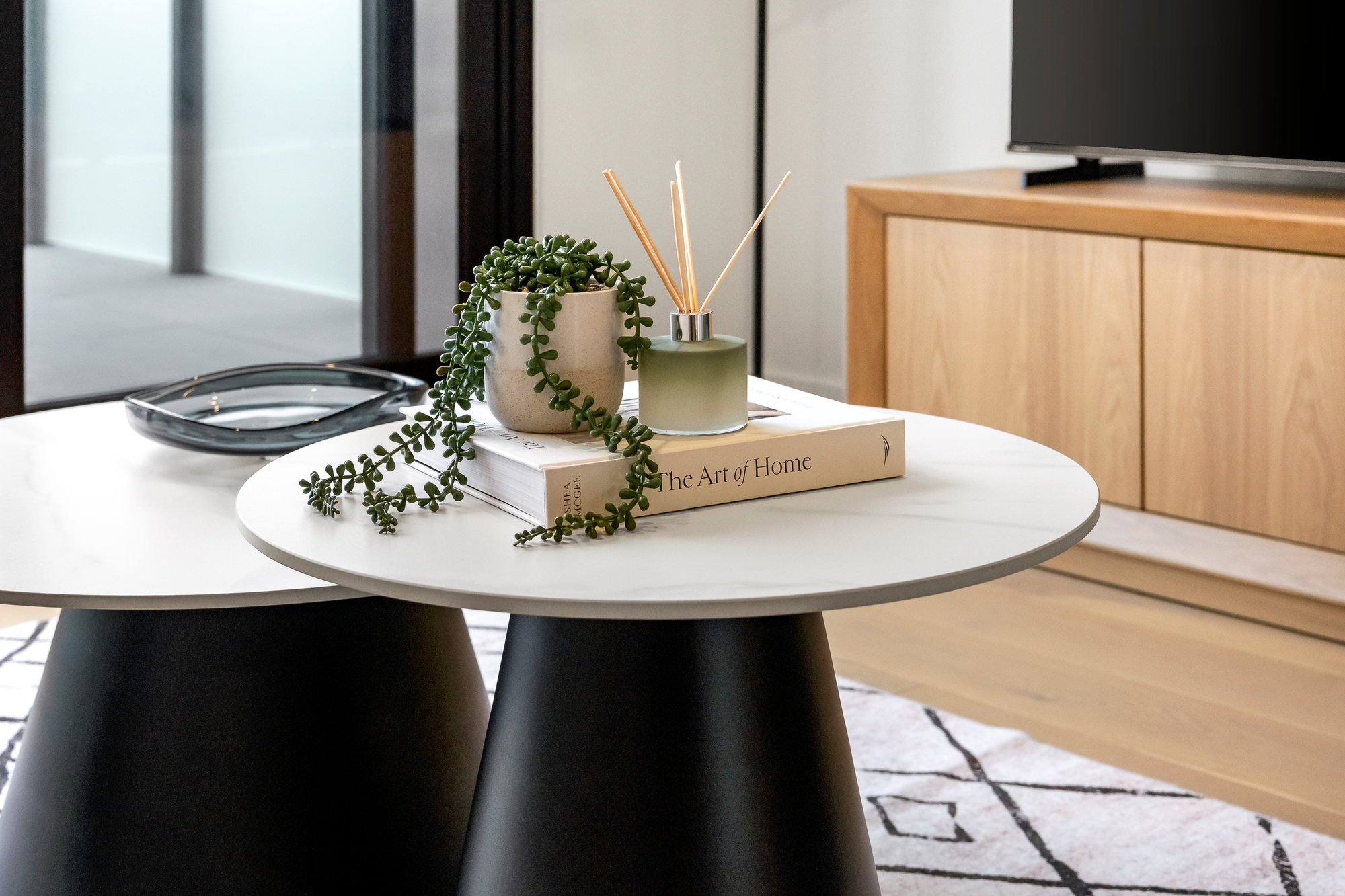Lounge - Hobson Apartments by Urban Rest - Urban Rest