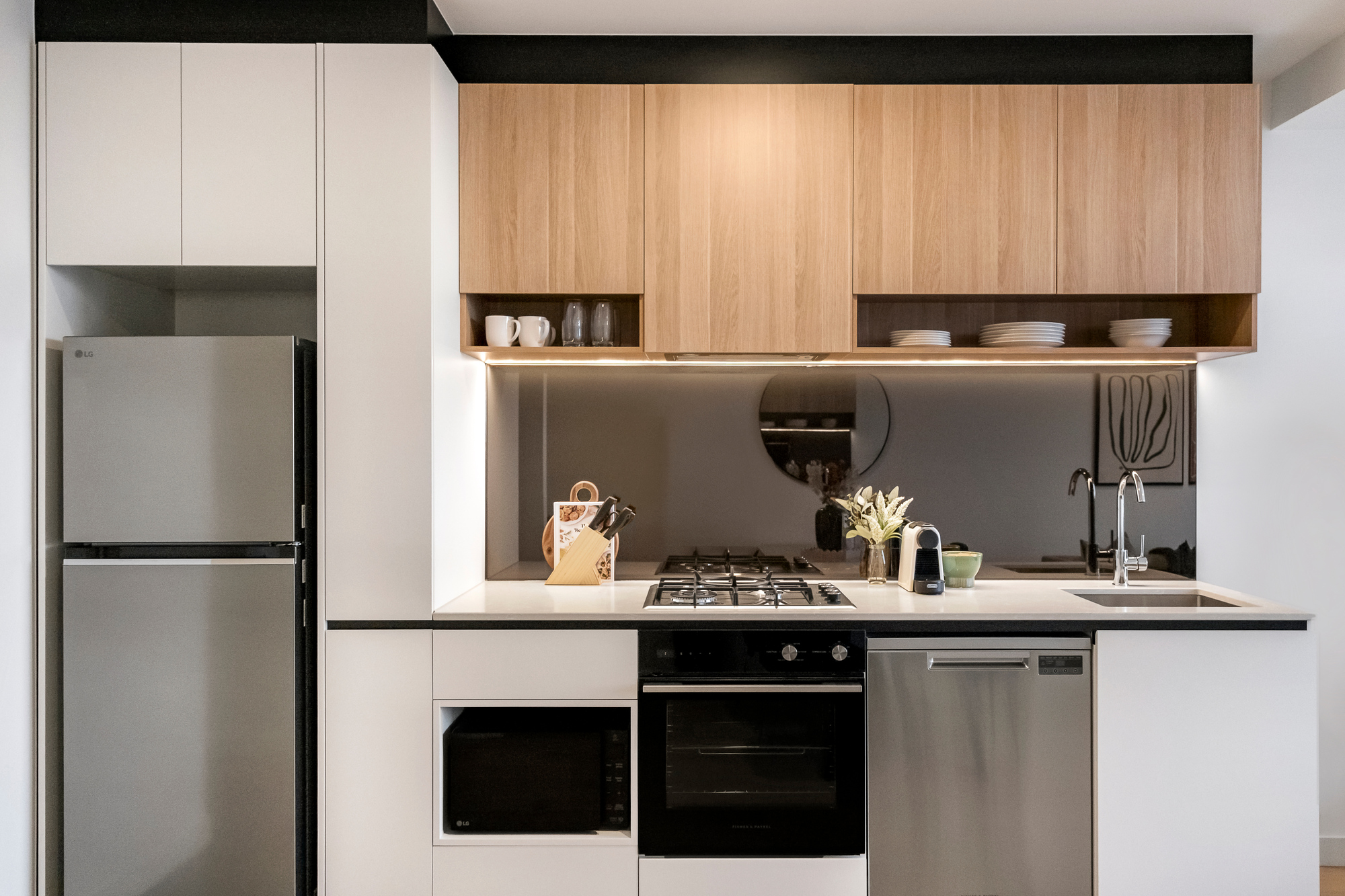 Kitchen - Hobson Apartments by Urban Rest - Urban Rest
