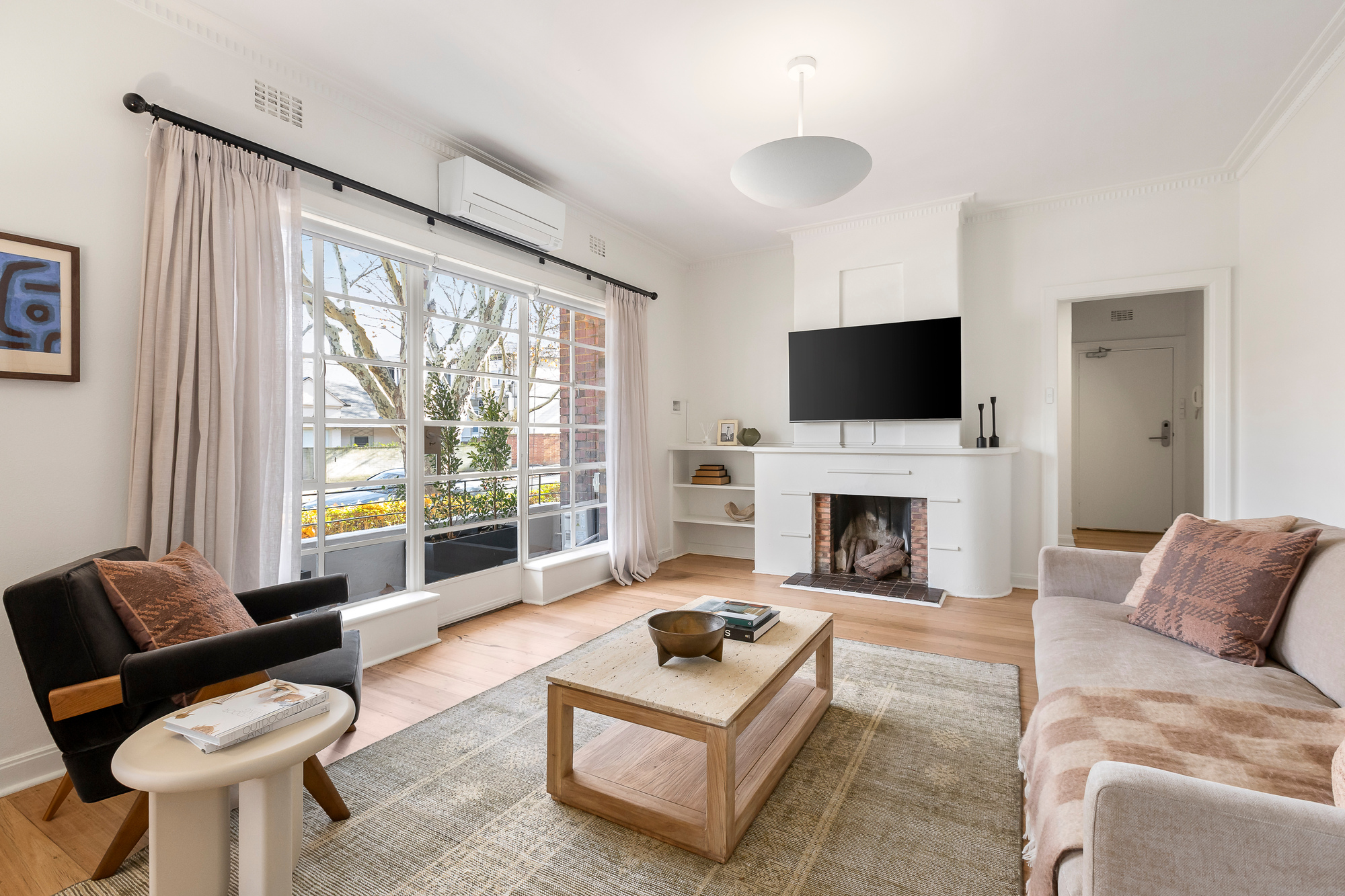 Lounge - Urban Rest Toorak - Urban Rest