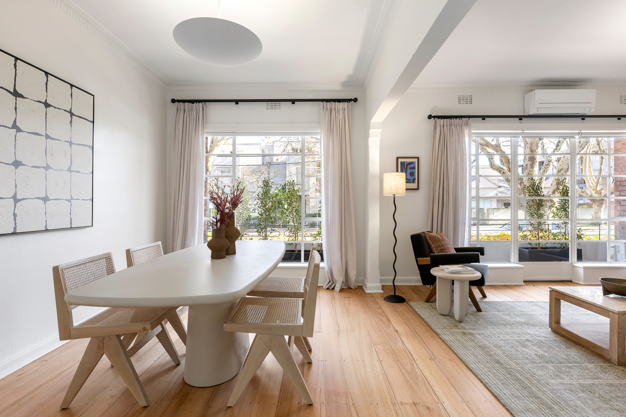 Dining - Urban Rest Toorak - Urban Rest