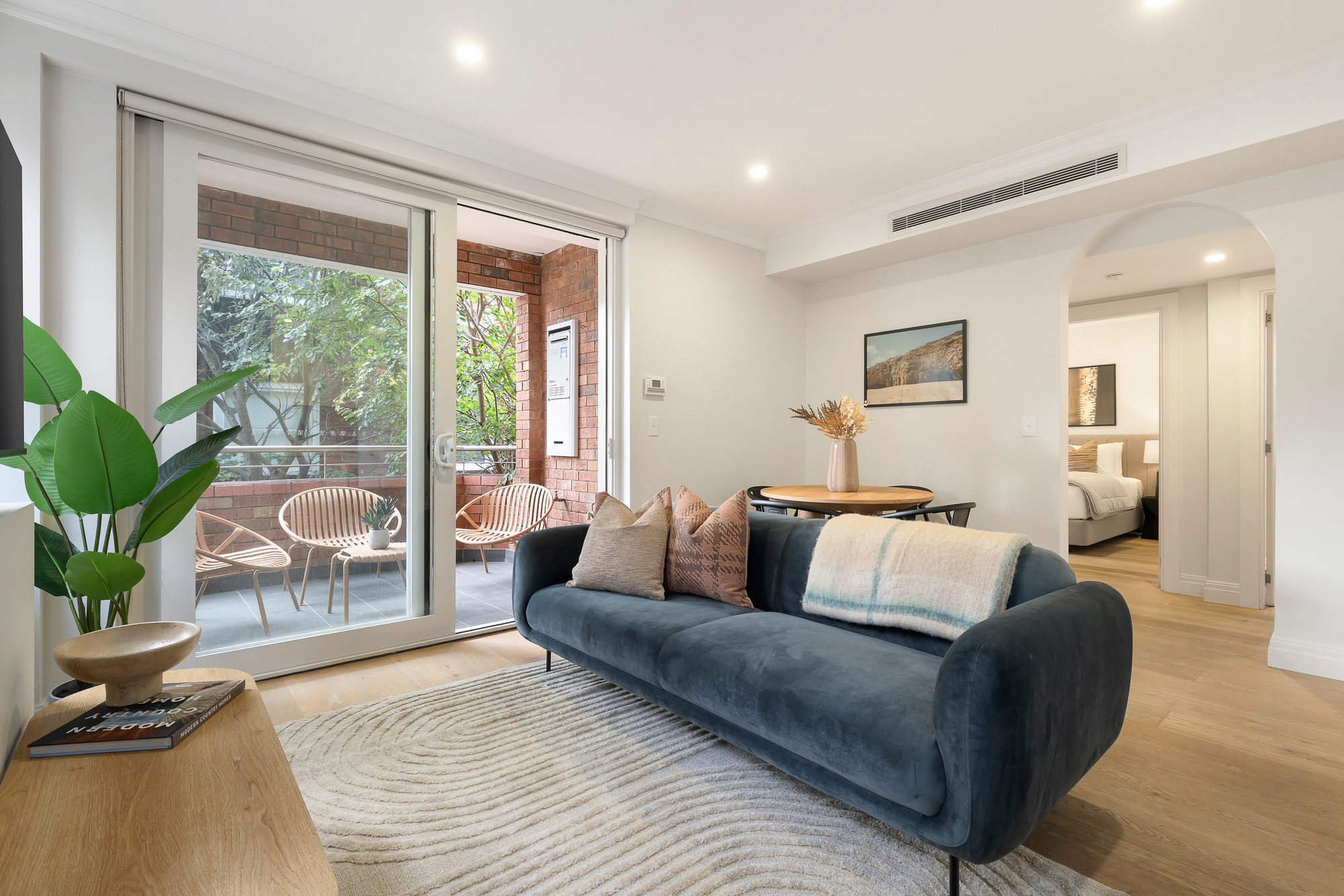 Urban Rest Double Bay Beach - 1 Bedroom Apartment