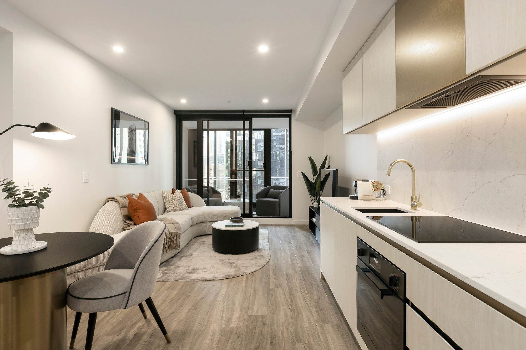 Lounge - City Road Apartments by Urban Rest - Urban Rest