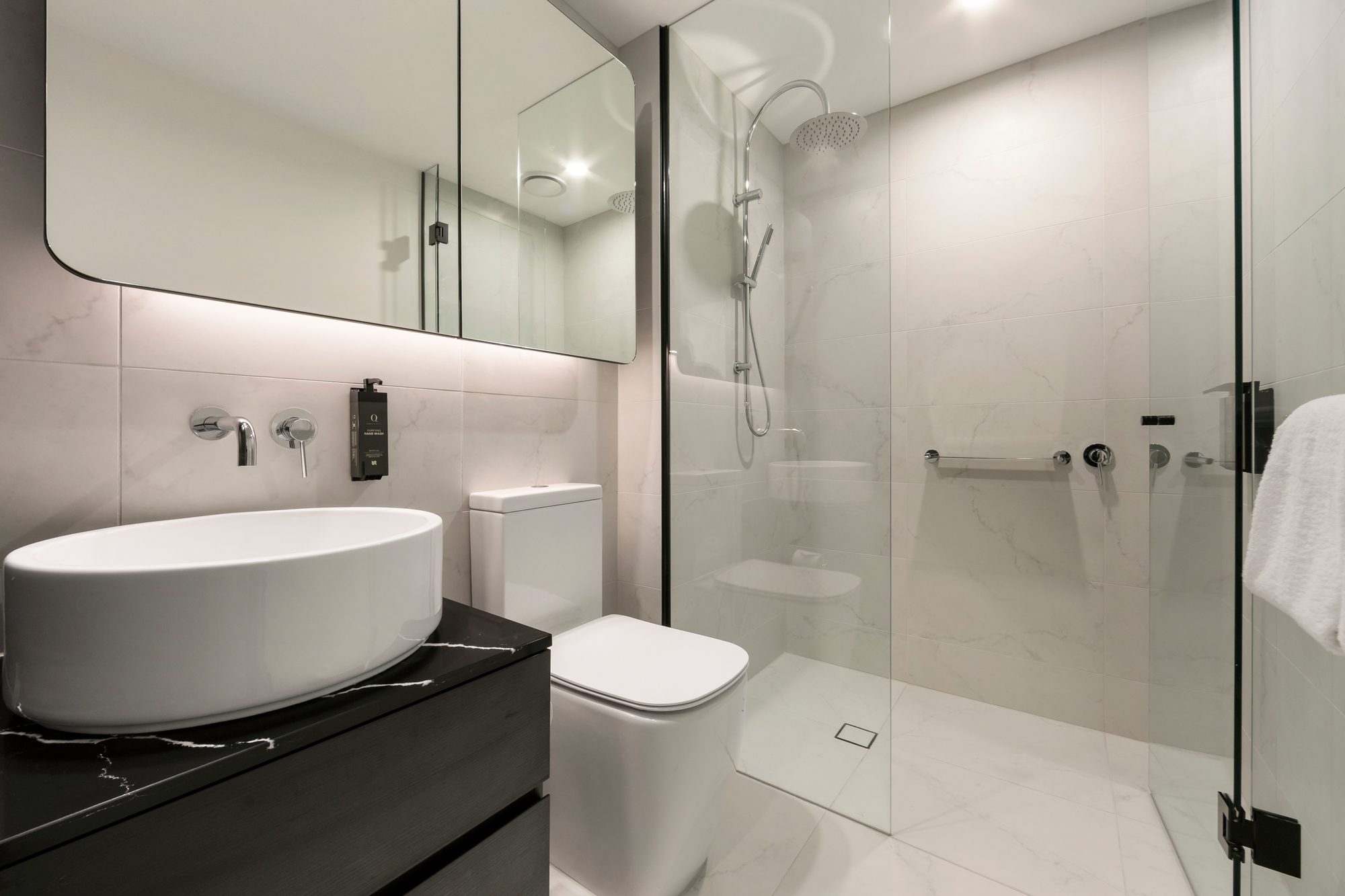 Bathroom - City Road Apartments by Urban Rest - Urban Rest