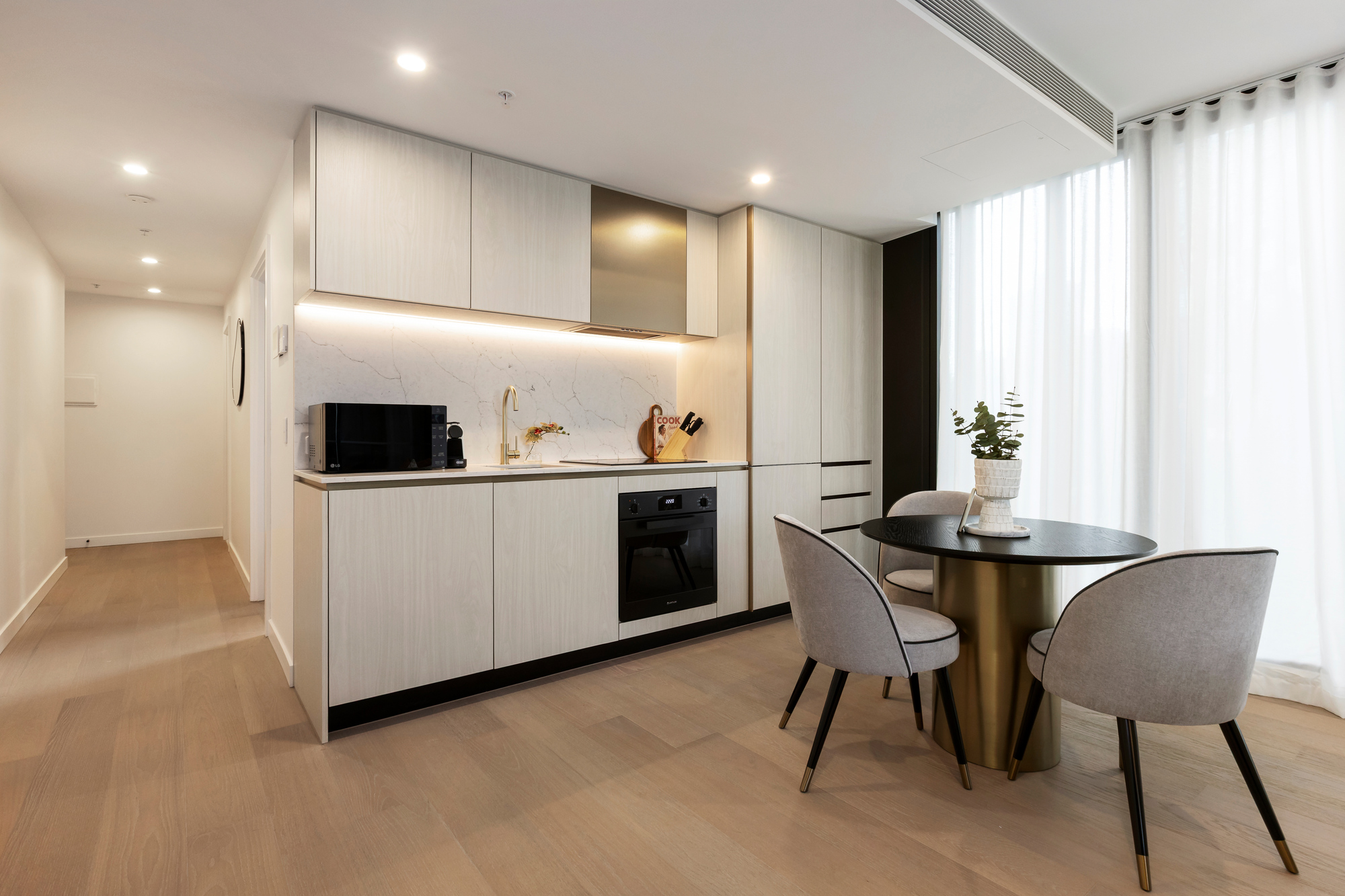 Kitchen - City Road Apartments by Urban Rest - Urban Rest