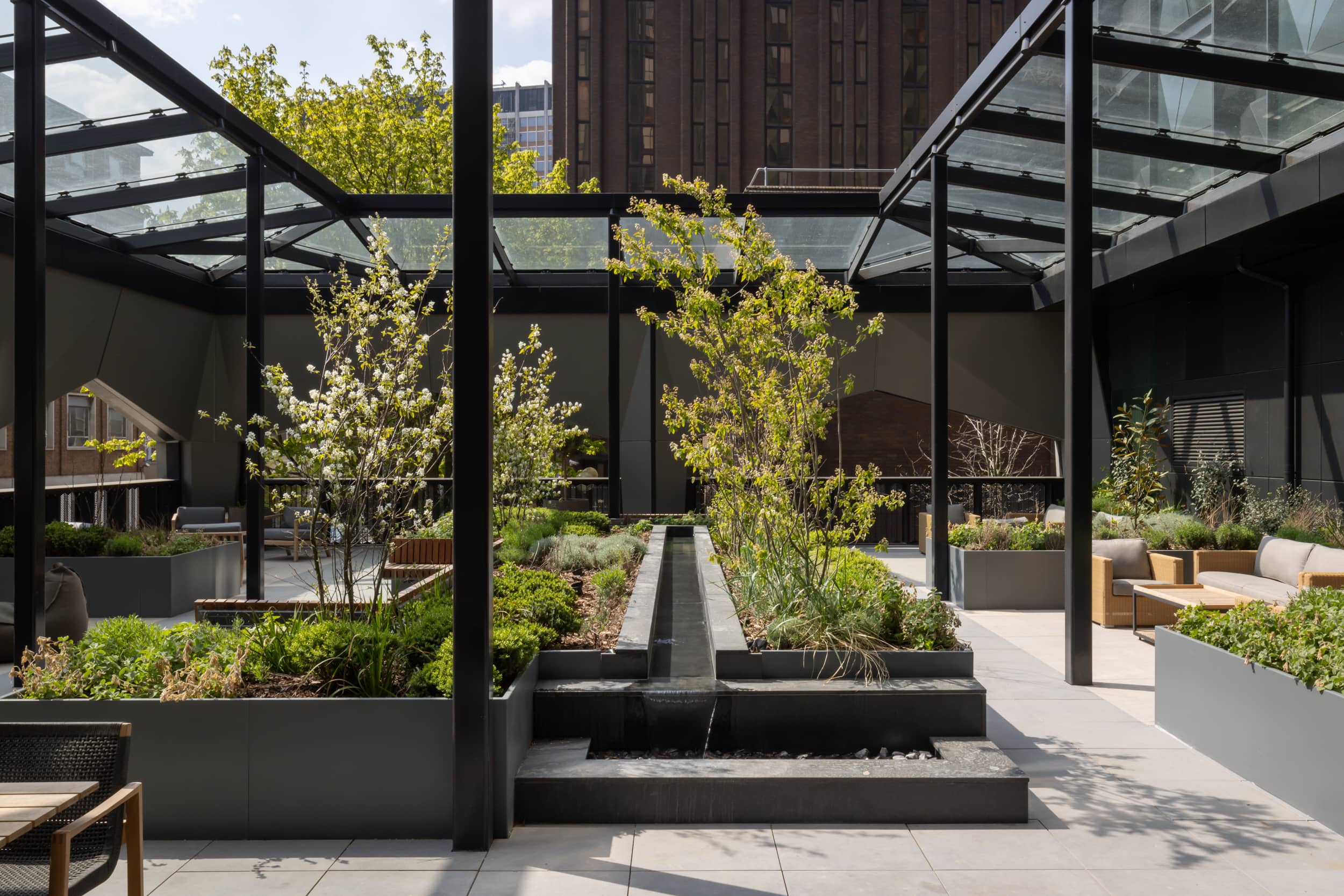Outdoor Lounge - Croydon Central Apartments - Urban Rest