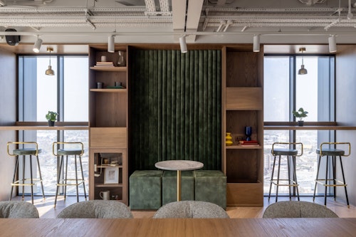 Communal Lounge - Croydon Central Apartments - Urban Rest