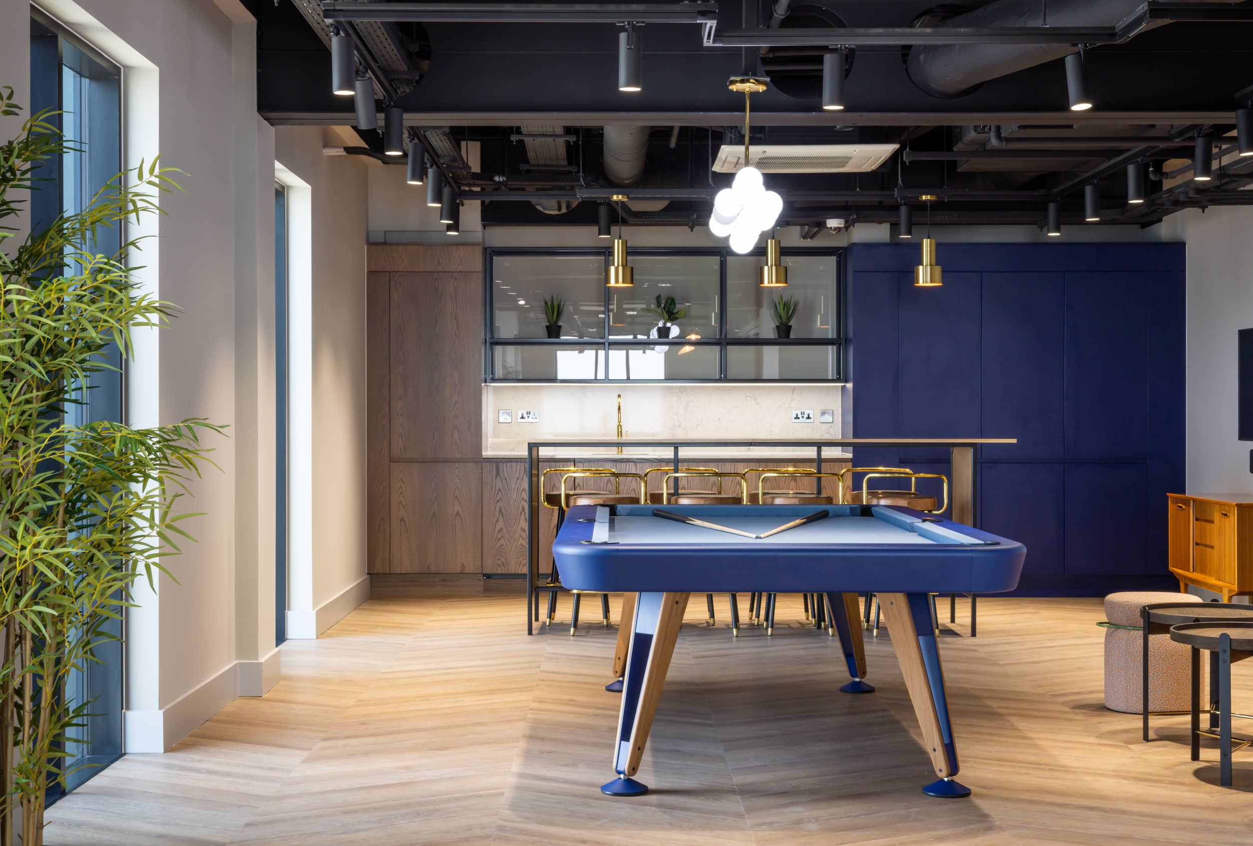 Games Room - Croydon Central Apartments - Urban Rest