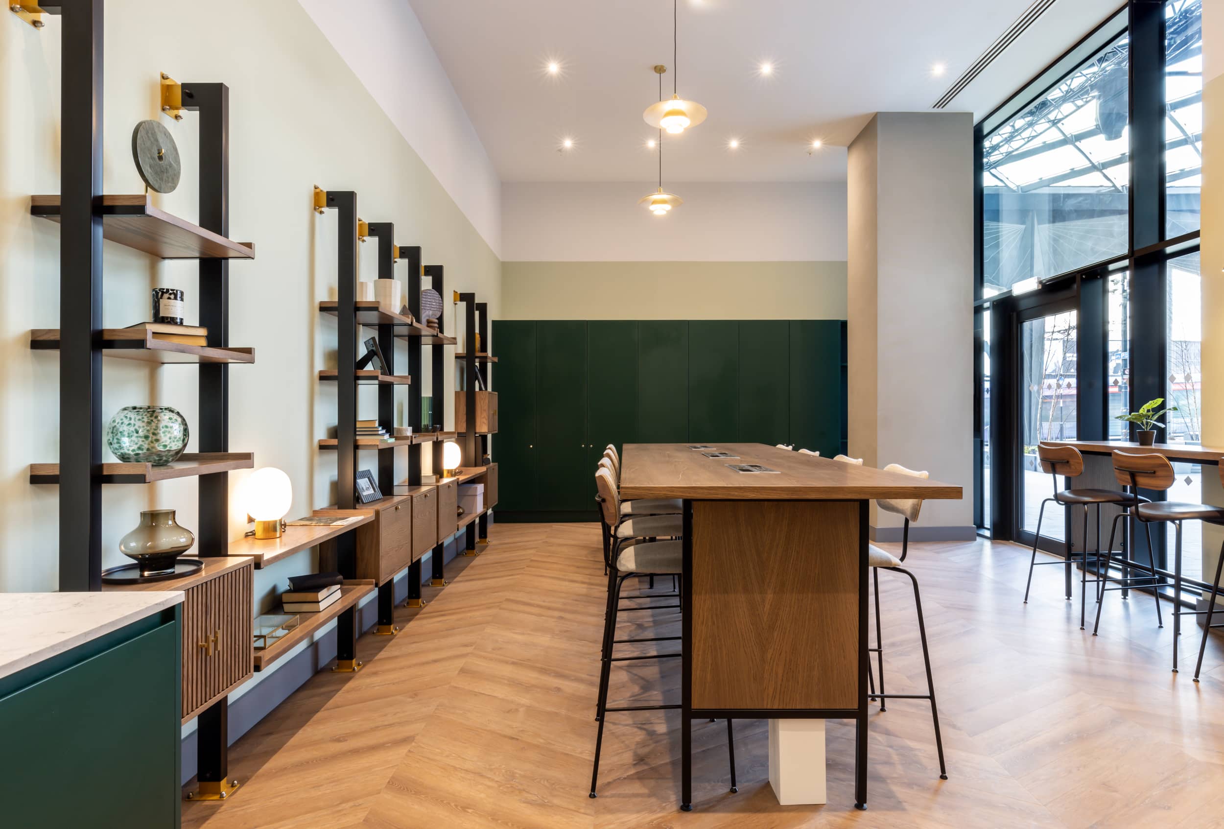 Co-working Space - Croydon Central Apartments - Urban Rest