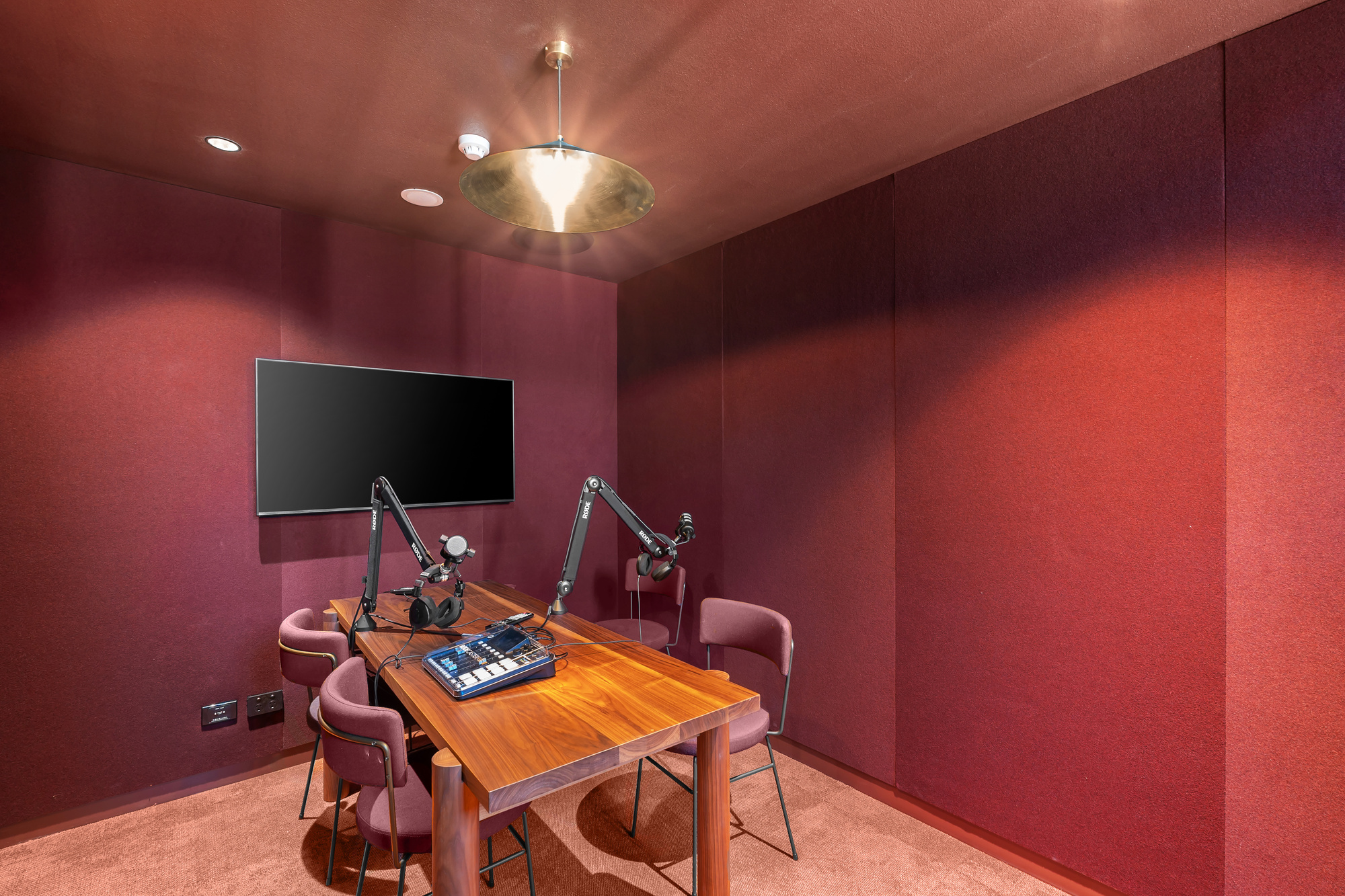 Podcast Studio - South Brisbane Apartments