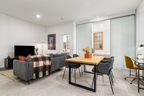 Lounge - Elizabeth Street Apartments - Urban Rest
