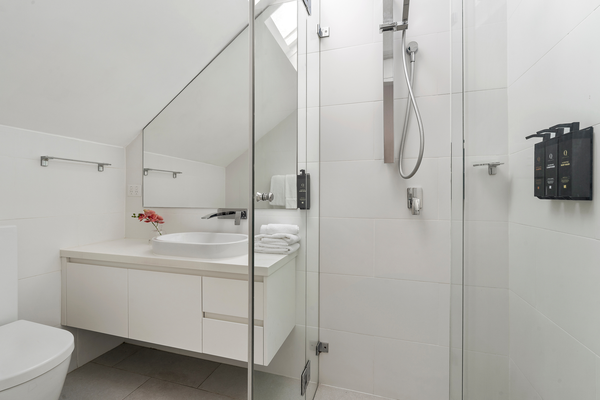 Bathroom - Urban Rest Double Bay Beach - Urban Rest