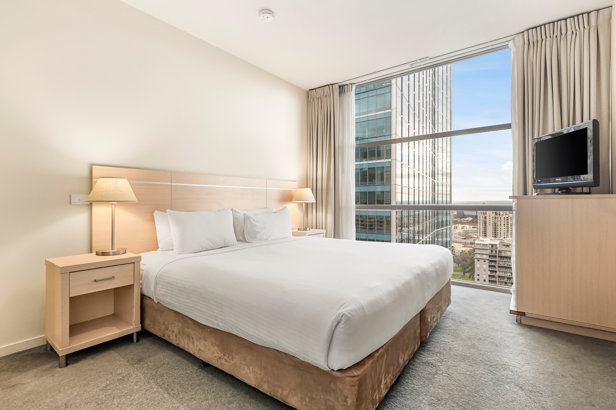 Bedroom - Nolo Apts. Lonsdale Street - Urban Rest