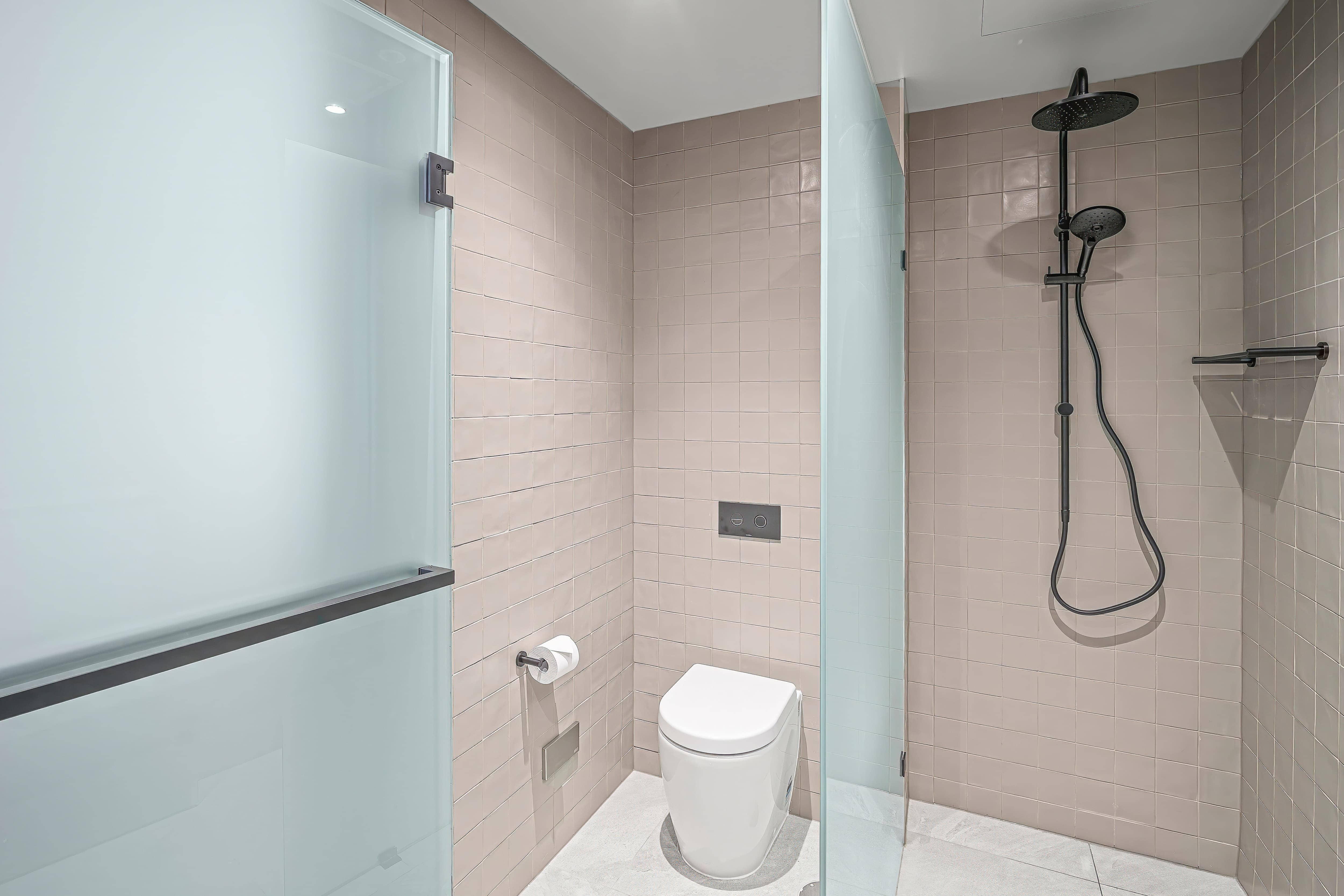 Bathroom - Urban Rest Hackney Hotel - Urban Rest