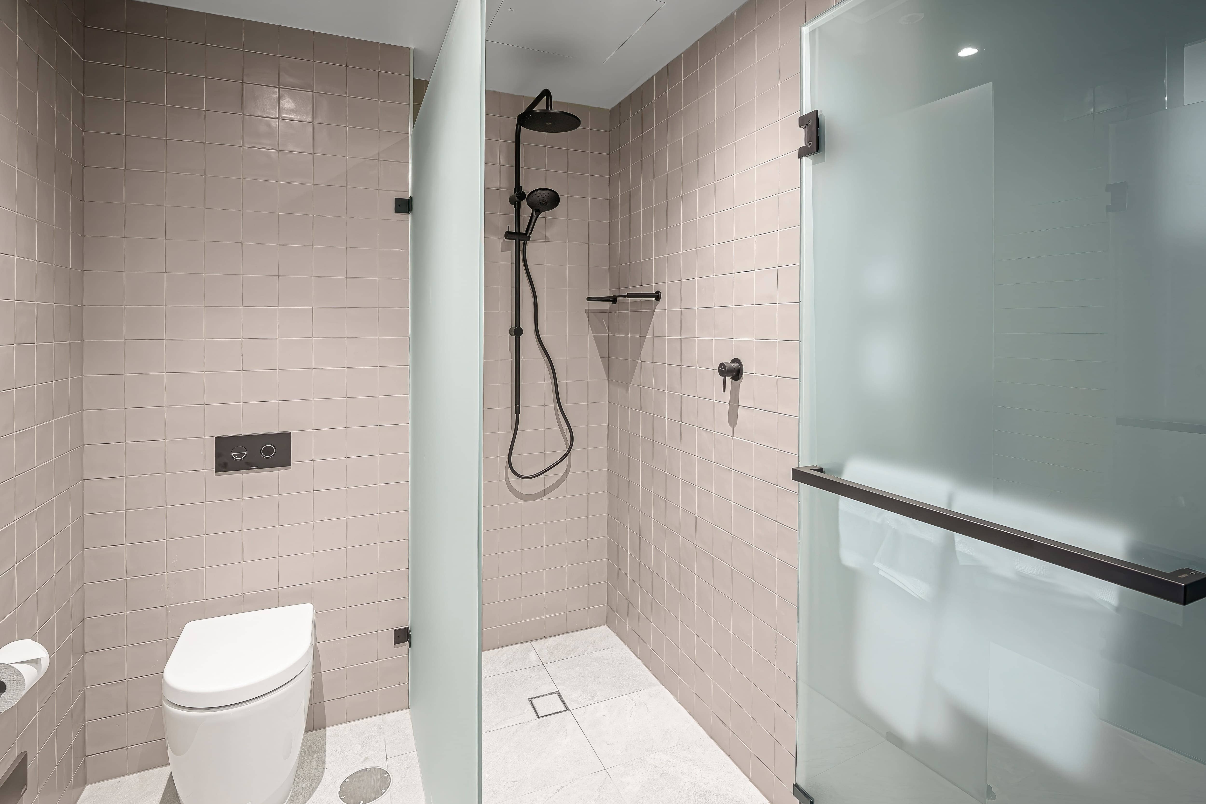 Bathroom - Urban Rest Hackney Hotel - Urban Rest