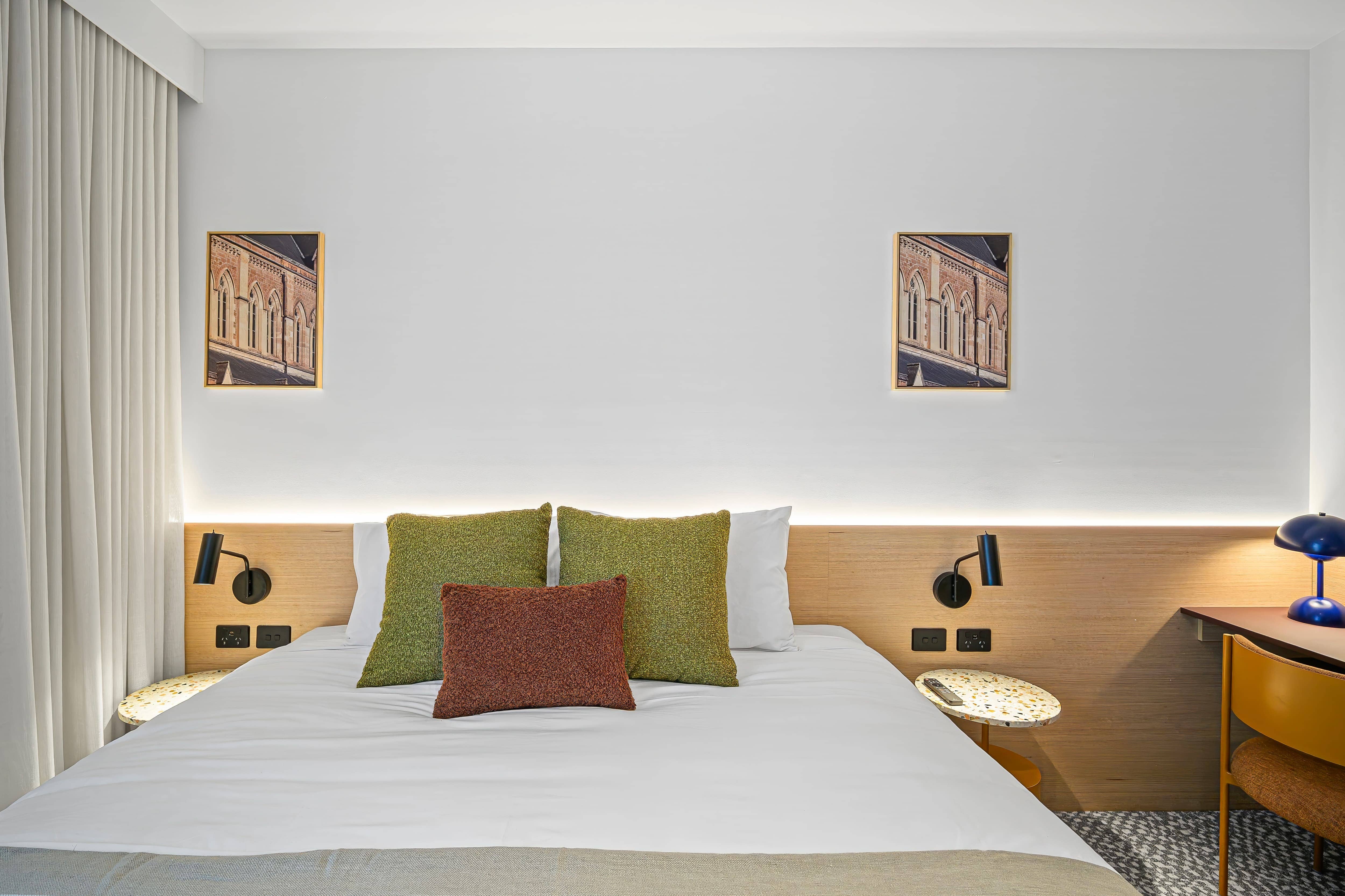 Hotel Room - Urban Rest Hackney Hotel - Urban Rest