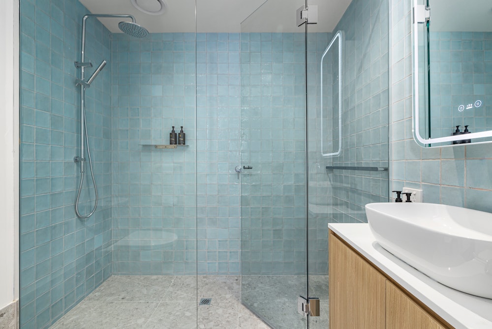 Bathroom — The Lonsdale Studio