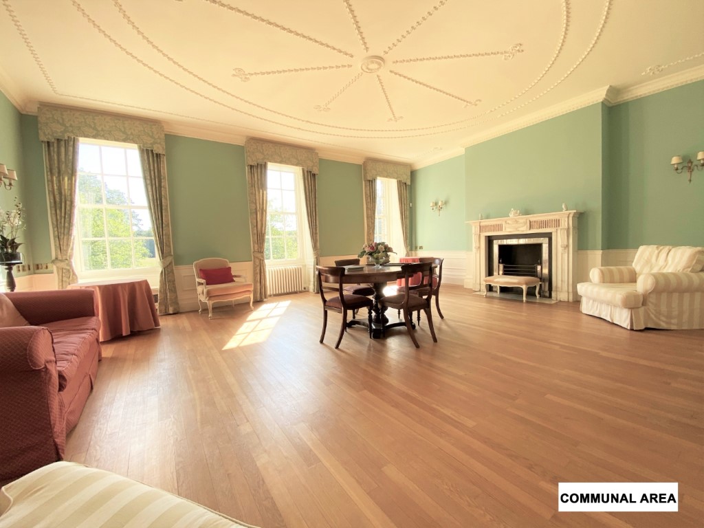 Communal Area Boudoir