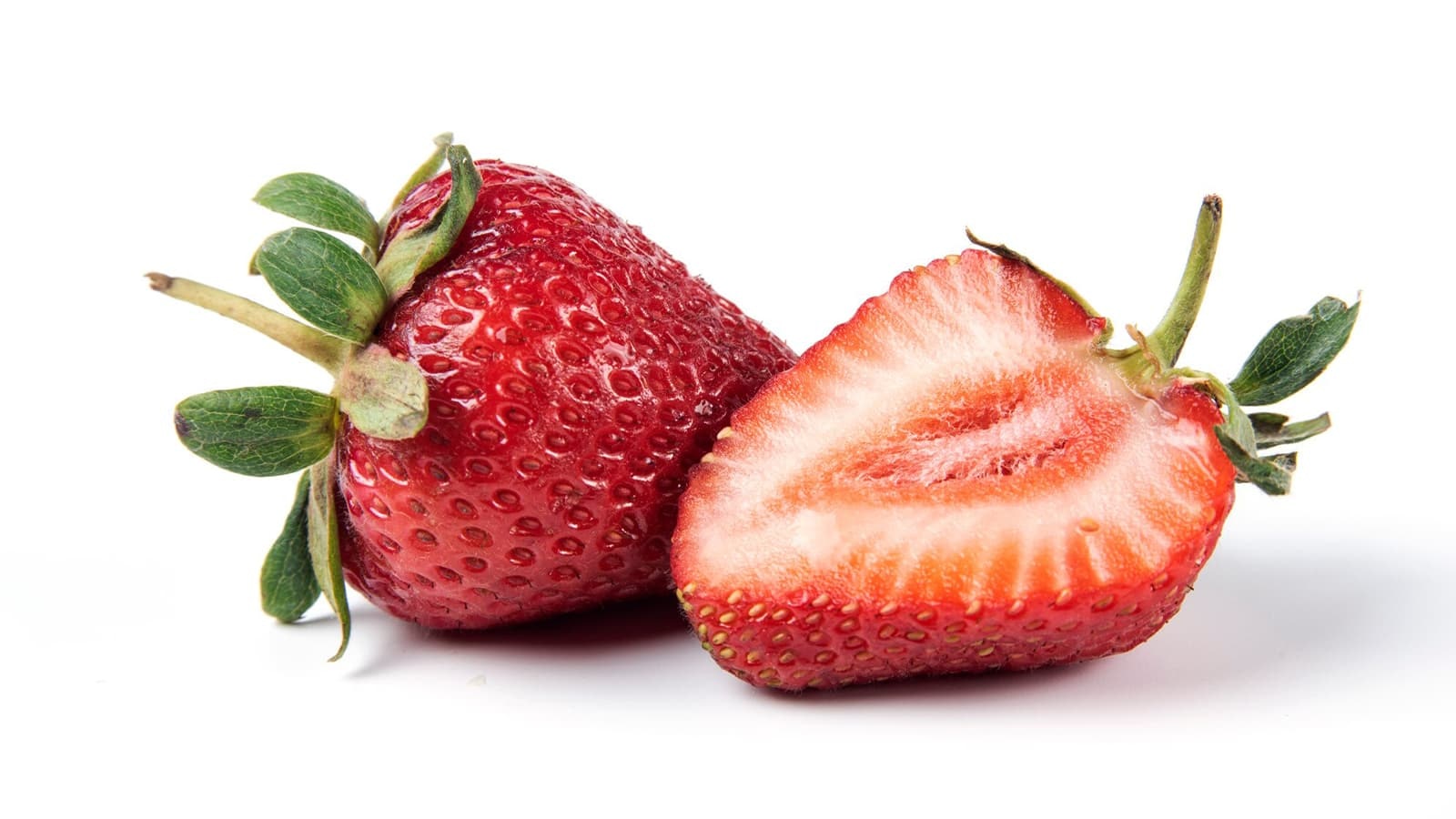 ESN Crank Energy "Magenta Flavor" im Review. Bild, welches Erdbeeren zeigt, da der ESN Crank Energy danach schmeckt.