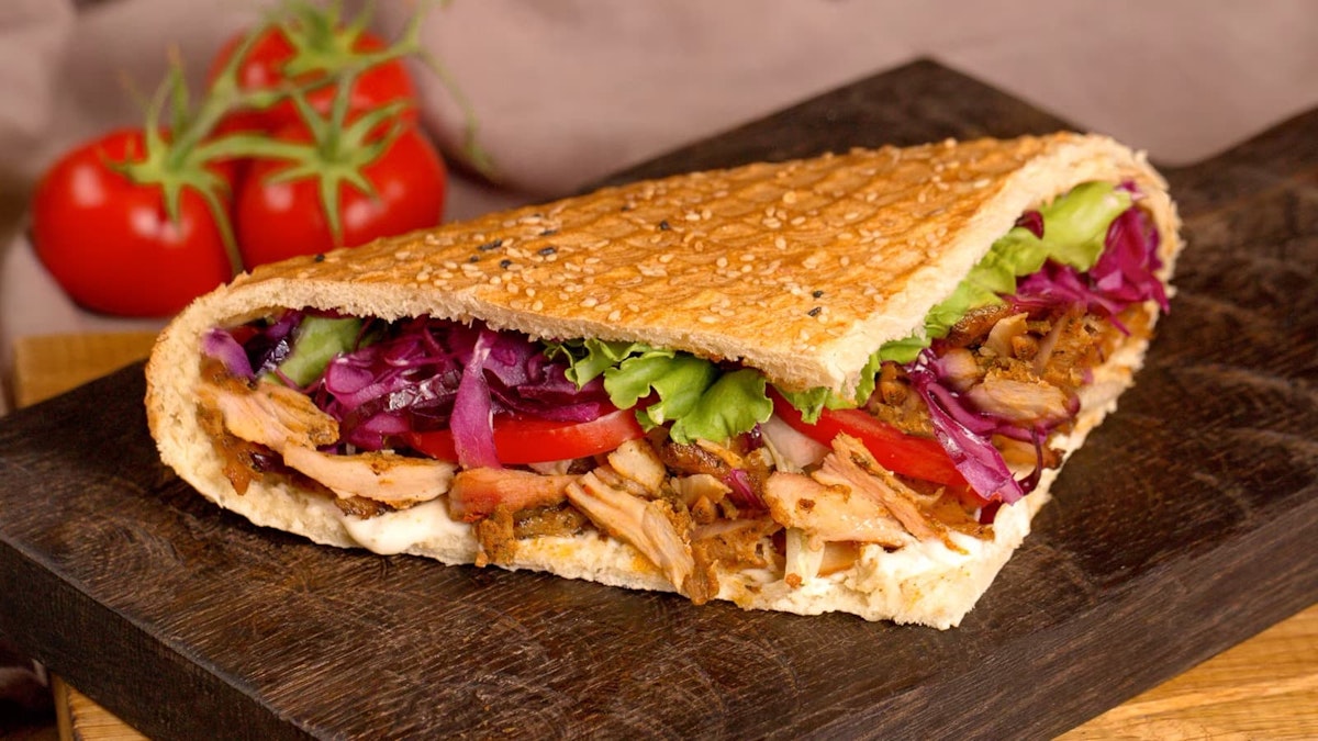Wie viele Kalorien hat ein Döner? Hier die Antwort! 🥙