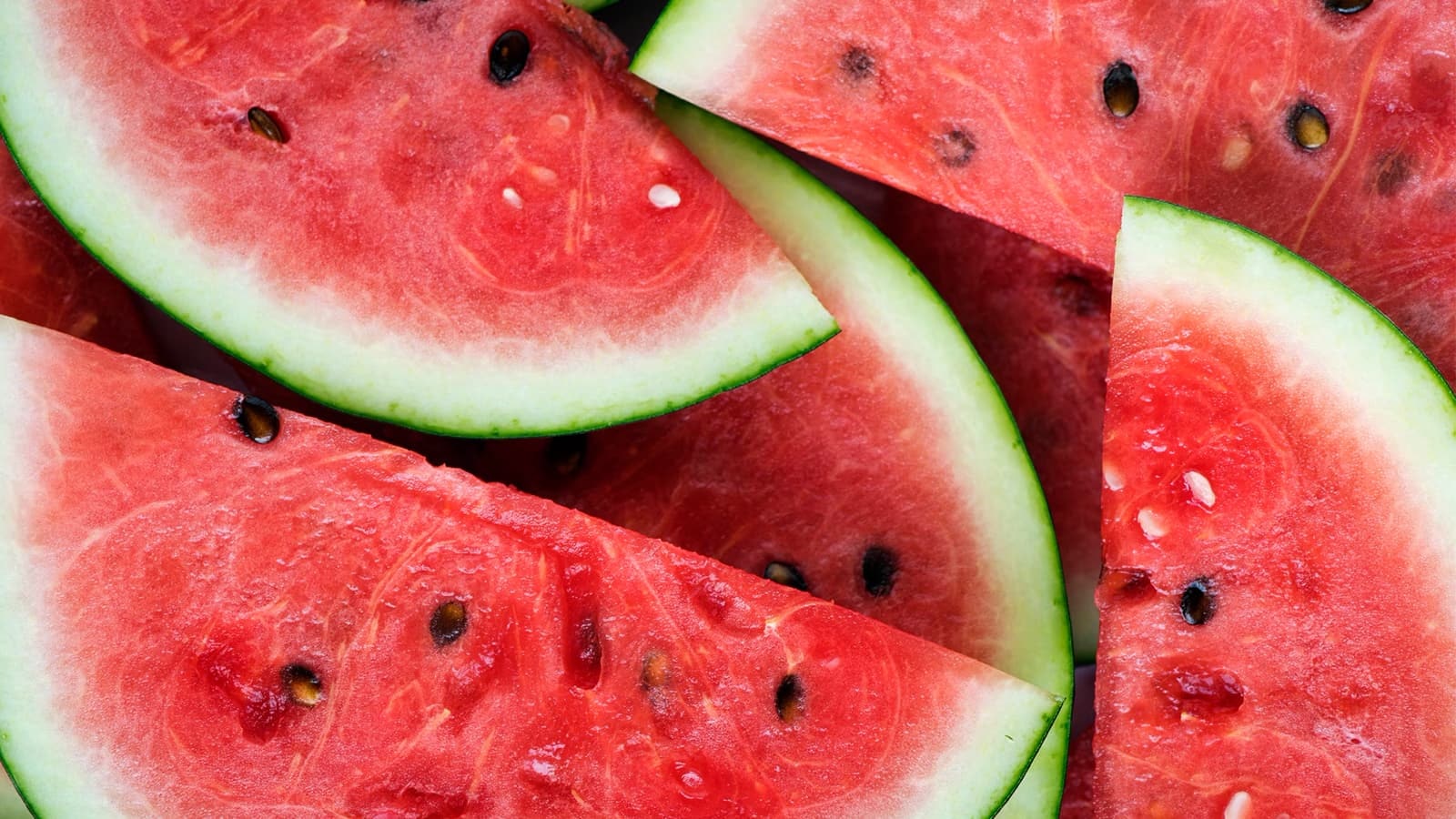 ESN Isoclear "Watermelon Flavor" im Review. Bild von Wassermelonen, da das ESN Isoclear "Watermelon Flavor" nach dieser Frucht schmecken soll.