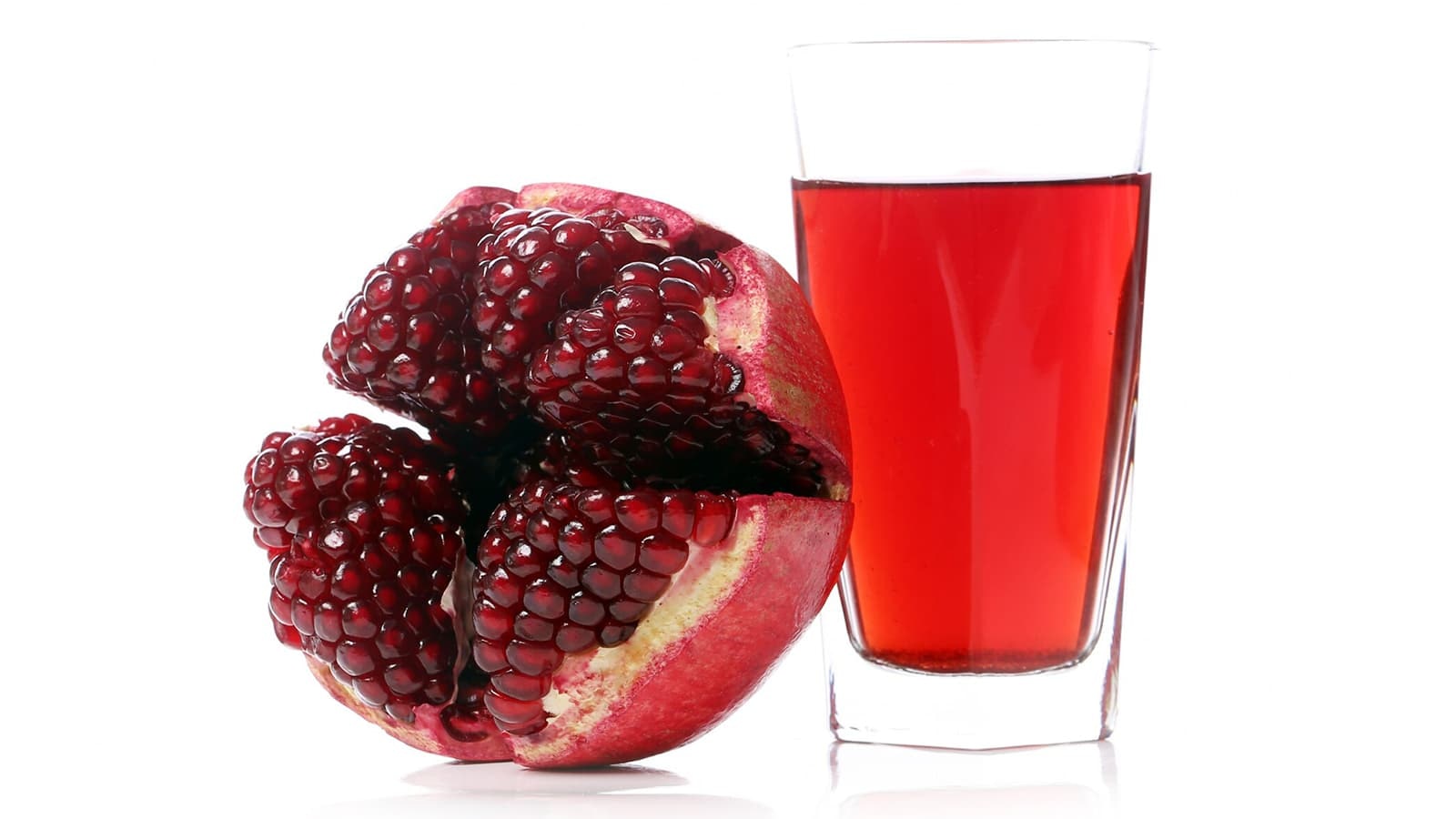 Granatapfelsaft ist nicht nur ein erfrischendes Getränk, sondern auch ein echtes Superfood mit zahlreichen gesundheitlichen Vorteilen.