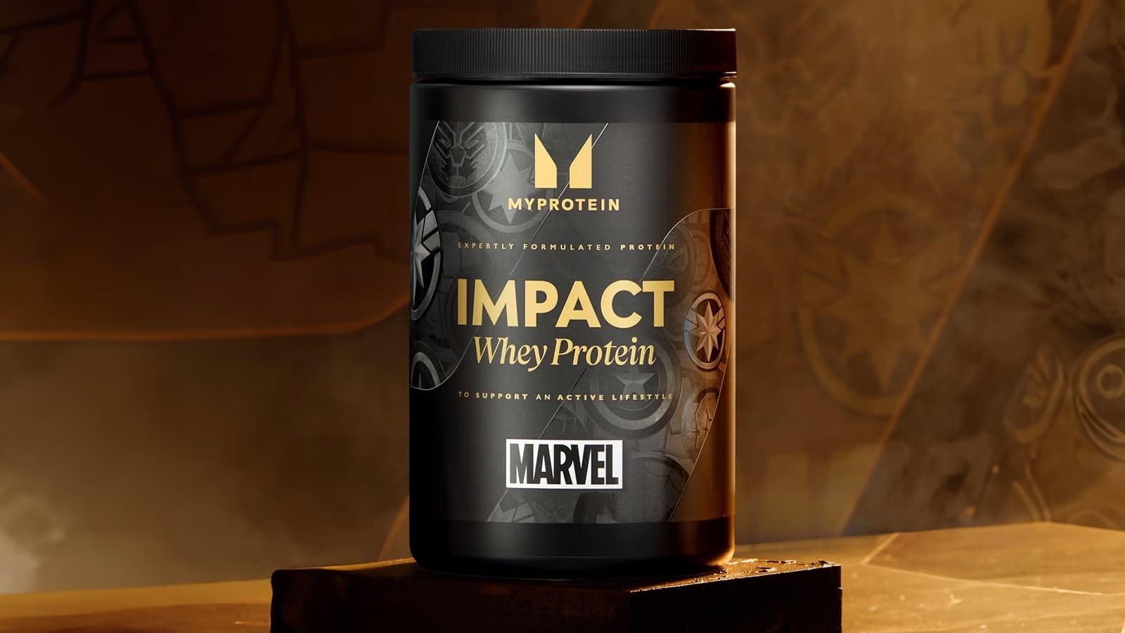 Mit dem MyProtein x MARVEL Impact Whey Protein vereinen sich zwei Welten: die Kraft und Funktionalität hochwertiger Sporternährung und die ikonische Welt der MARVEL-Superhelden.