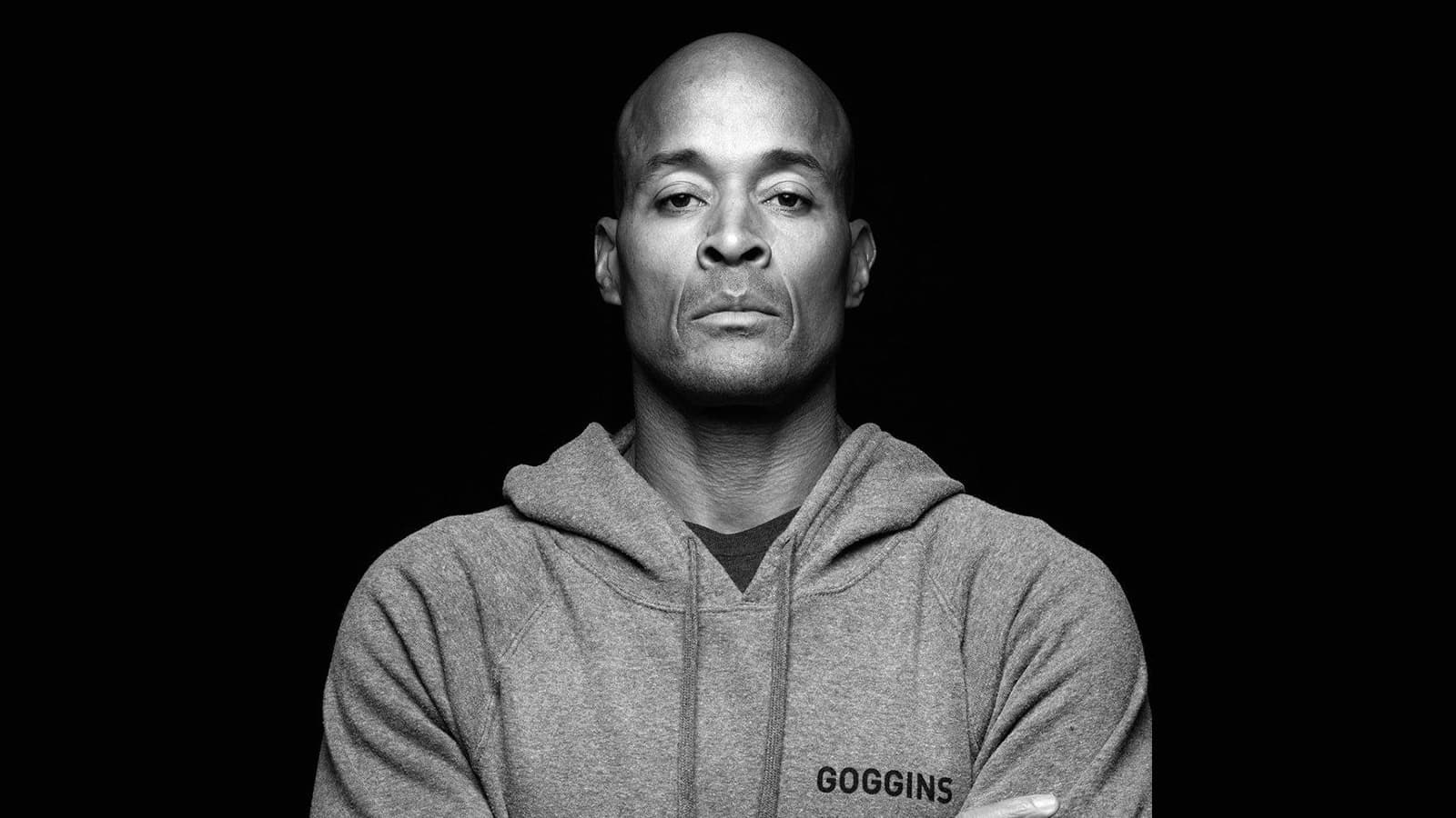 Schwarz Weiß Bild von David Goggins.