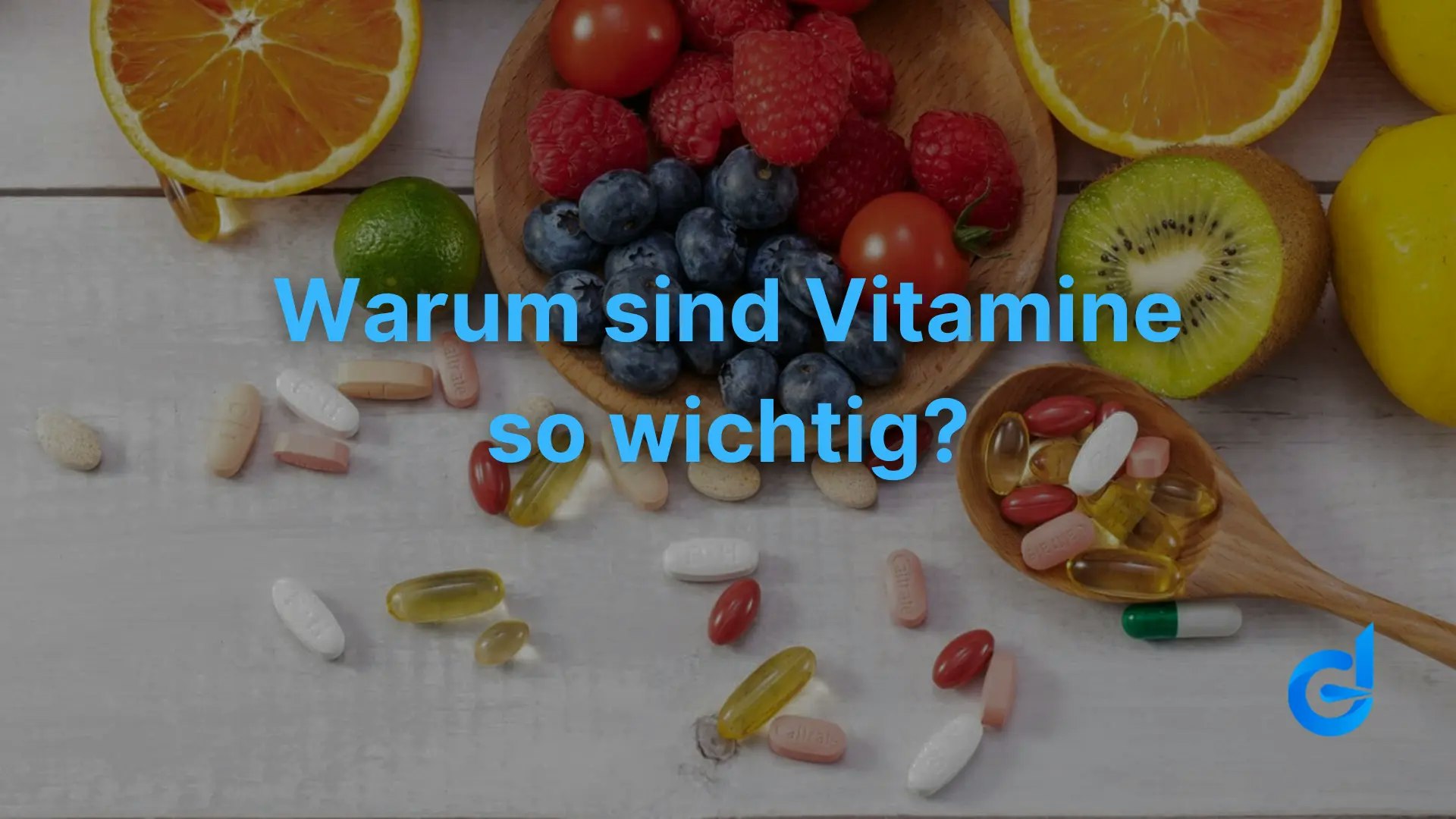 Vitamine, gesunde Früchte und Supplements sind zu sehen.