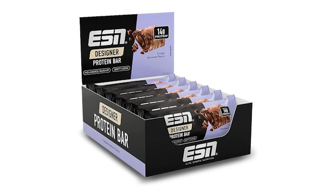 Produktbild von einer Box voller ESN Designer Protein Bars.