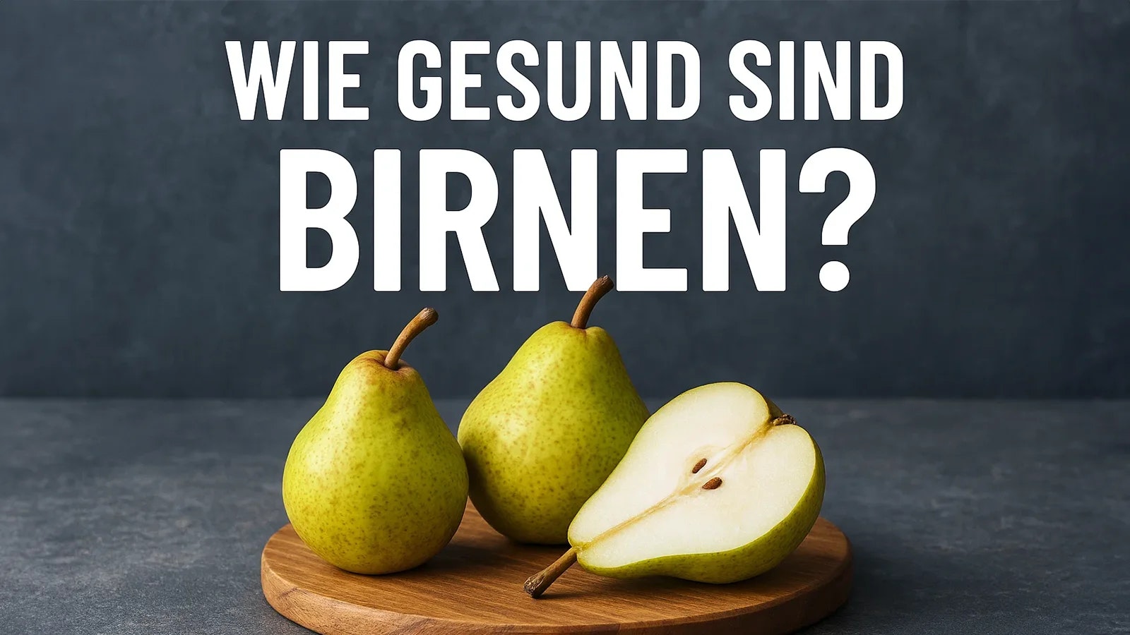 Bild von drei Birnen auf einem Holzbrett.