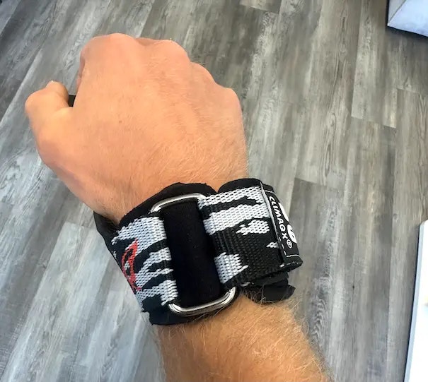 Climaqx Ultra Grips Anleitung zum anziehen Schritt 3