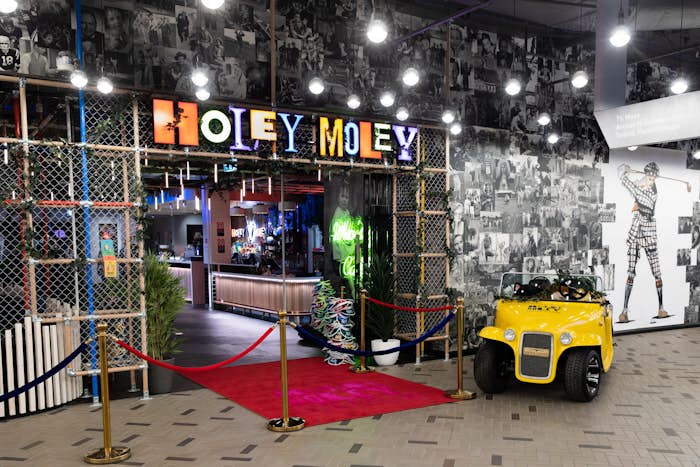 Holey Moley Wollongong venue entrance