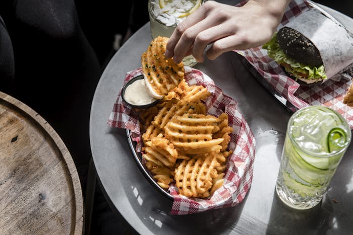 Holey Moley NZ Waffle Fries and cocktail