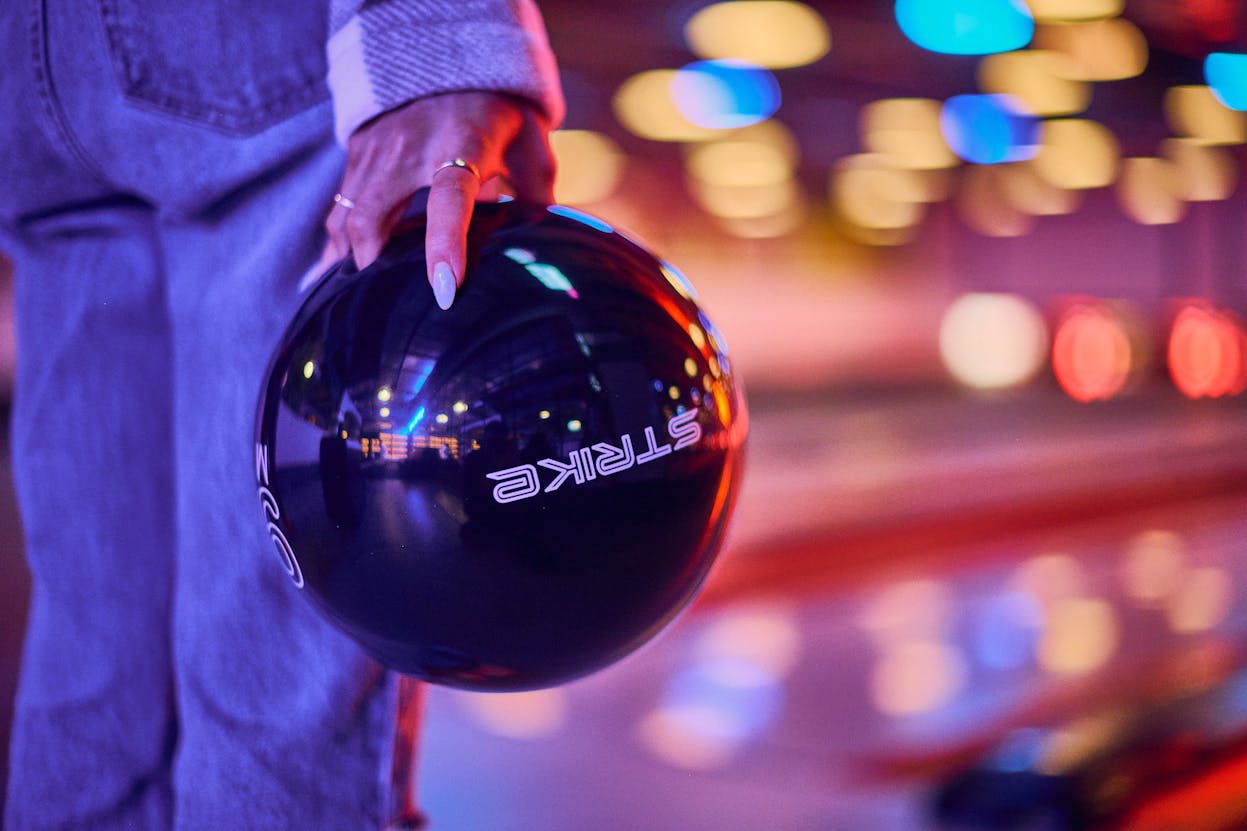 bowling-ten-pin-bowling-near-me-strike-bowling