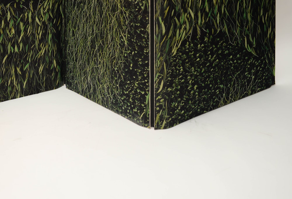 Buzziscreen BuzziScreen, sound-absorbing room divider | BuzziSpace
