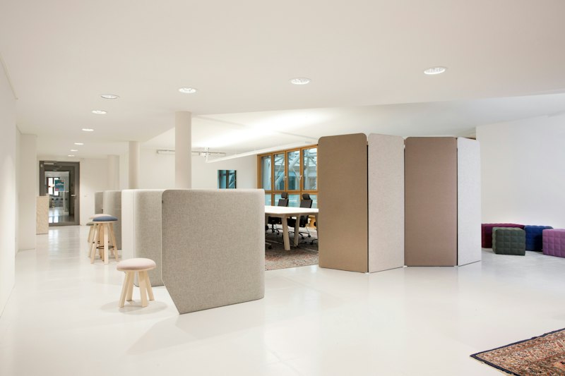 BuzziScreen, sound-absorbing room divider | BuzziSpace